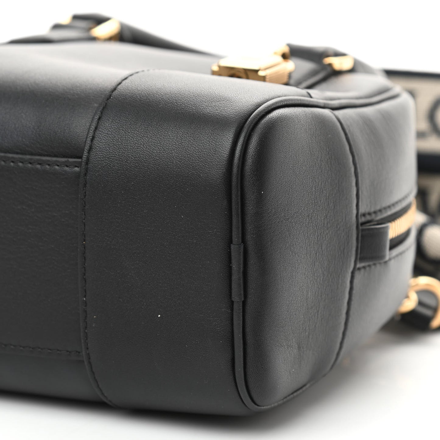 Calfskin Amazona 16 Tote Black