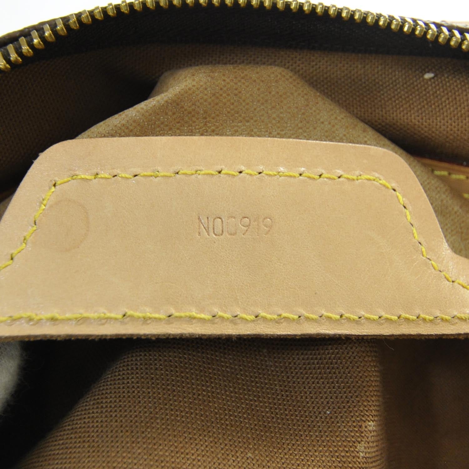 Louis Vuitton Monogram Sac Flanerie 45 8 of 8