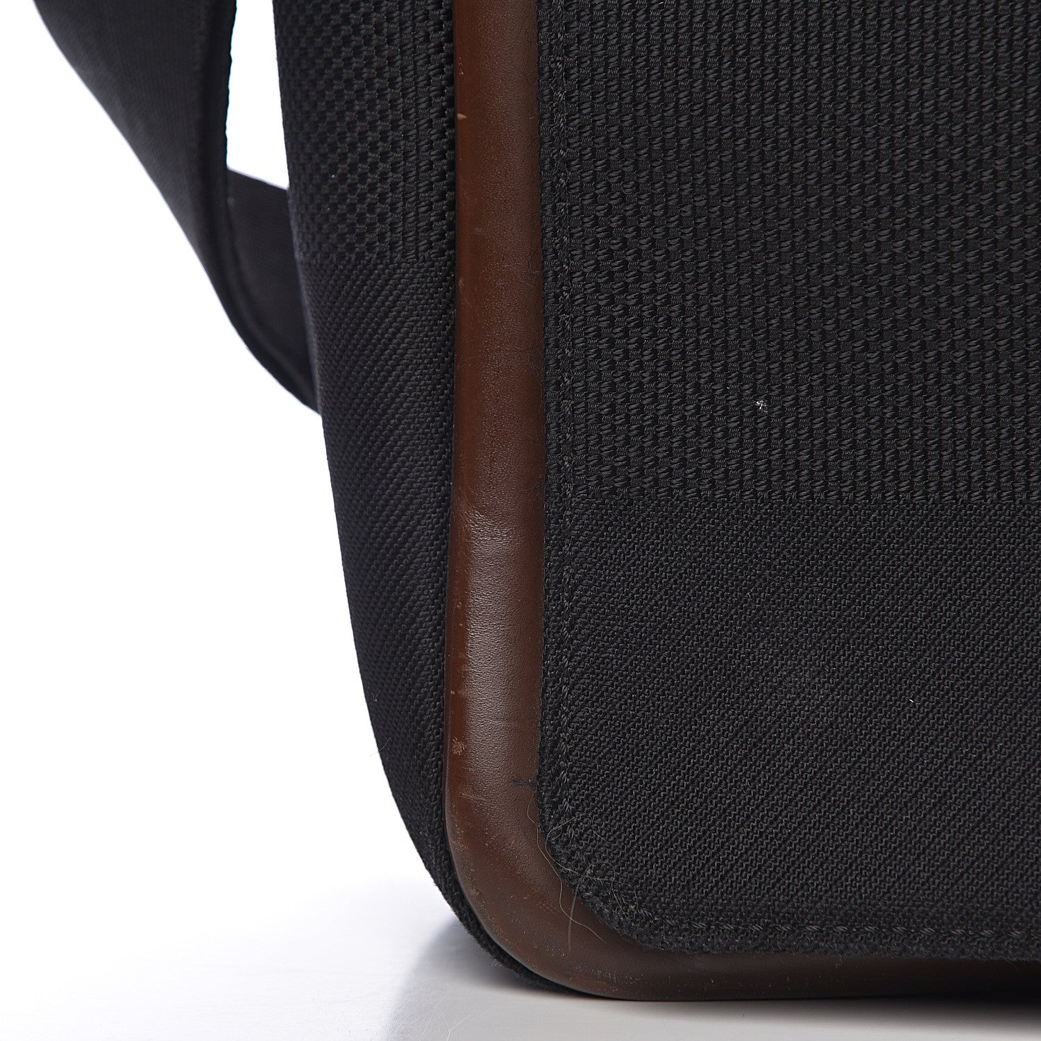 Louis Vuitton Damier Geant Messenger Bag Black 13 of 22