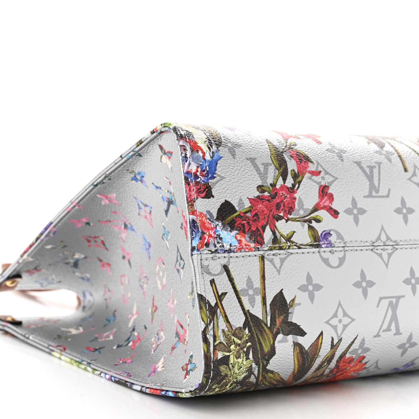 Metallic Monogram LV Garden OnTheGo MM Silver