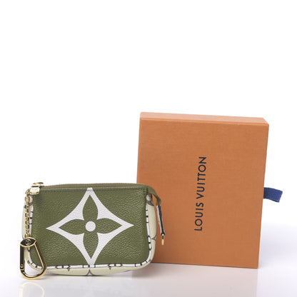 Louis Vuitton Monogram Giant Micro Pochette Accessories Kaki White 8 of 8