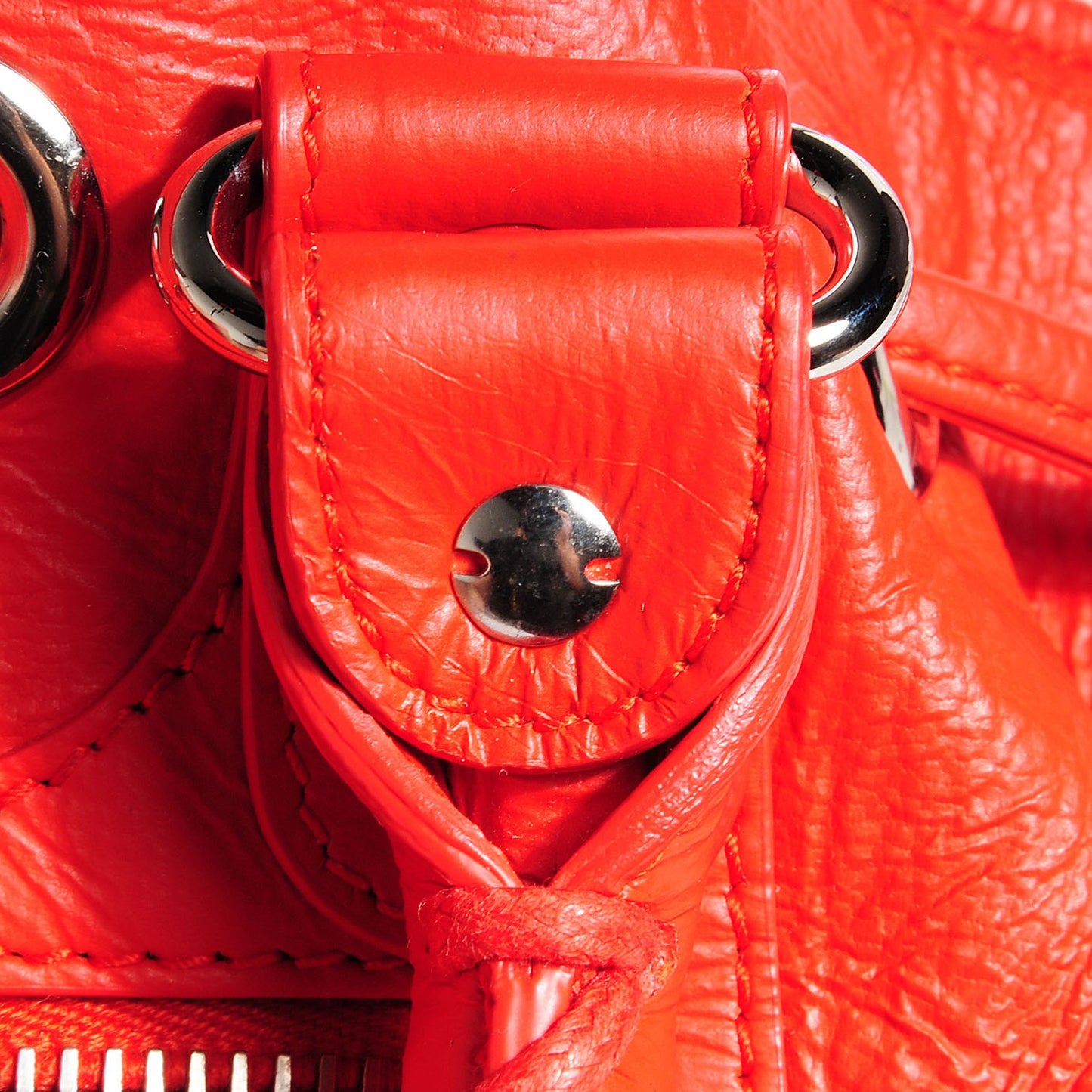 Matte Goatskin Rubber Covered Classic Hardware Mini Pompon Rouge Coquelicot Rouge Braise