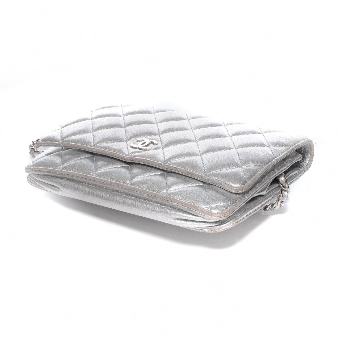 Lambskin Quilted Wallet On Chain Silver