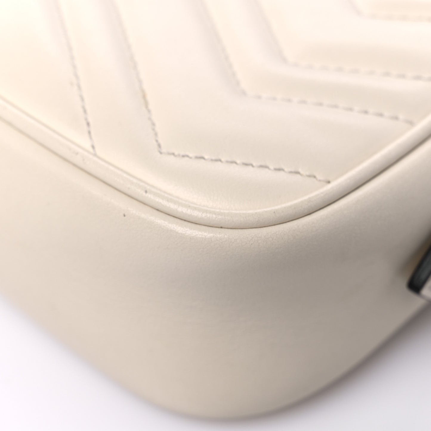 Calfskin Matelasse Mini GG Marmont Chain Shoulder Bag White