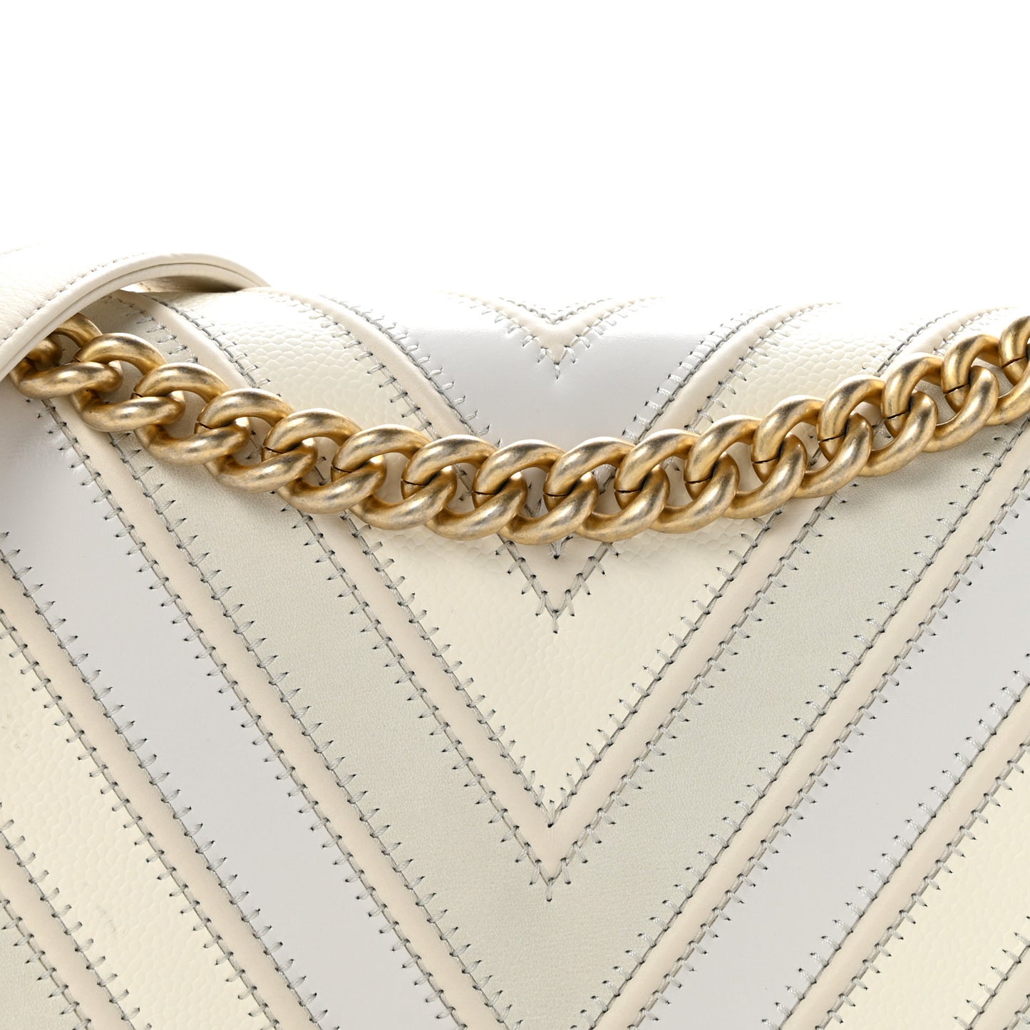 Caviar Calfskin Shiny Calfskin Chevron New Medium Boy Flap White