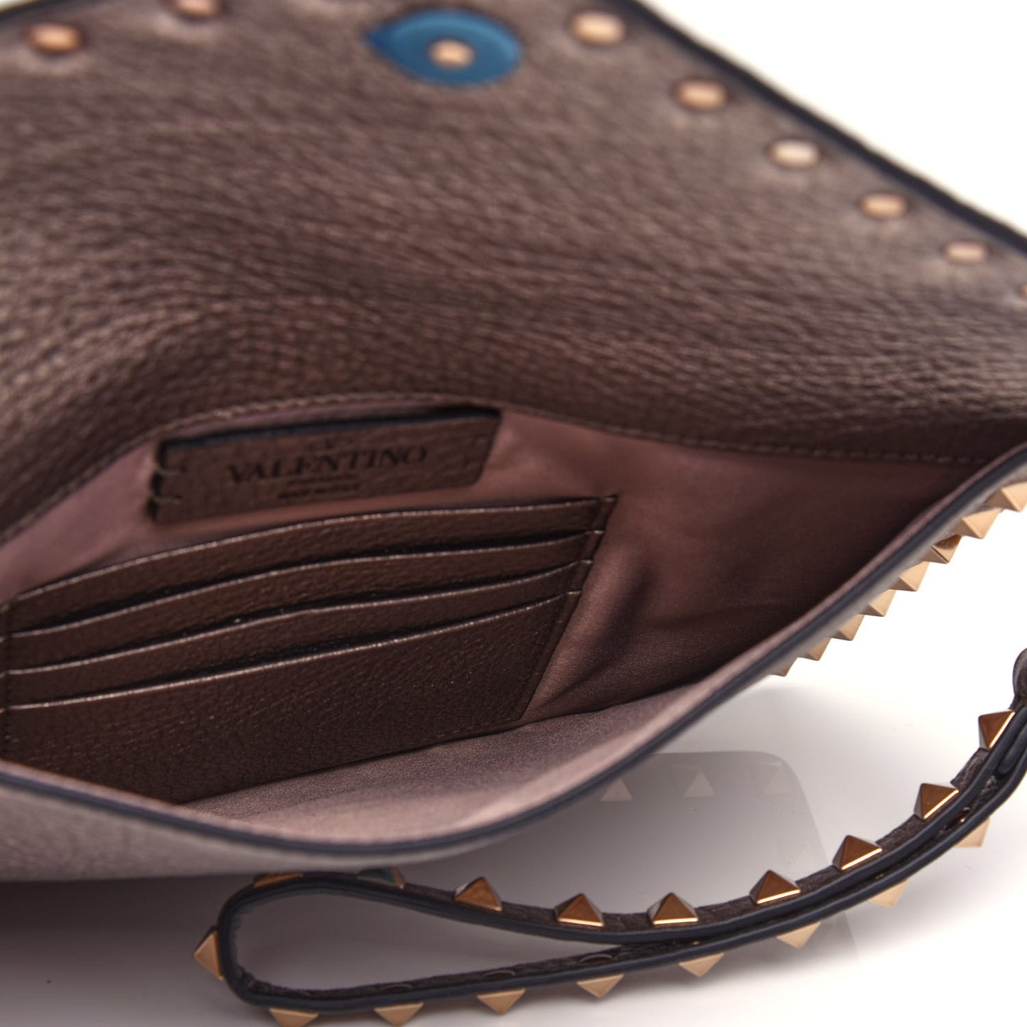 Metallic Pebbled Calfskin Medium Rockstud Envelope Flat Wristlet Pouch Sasso