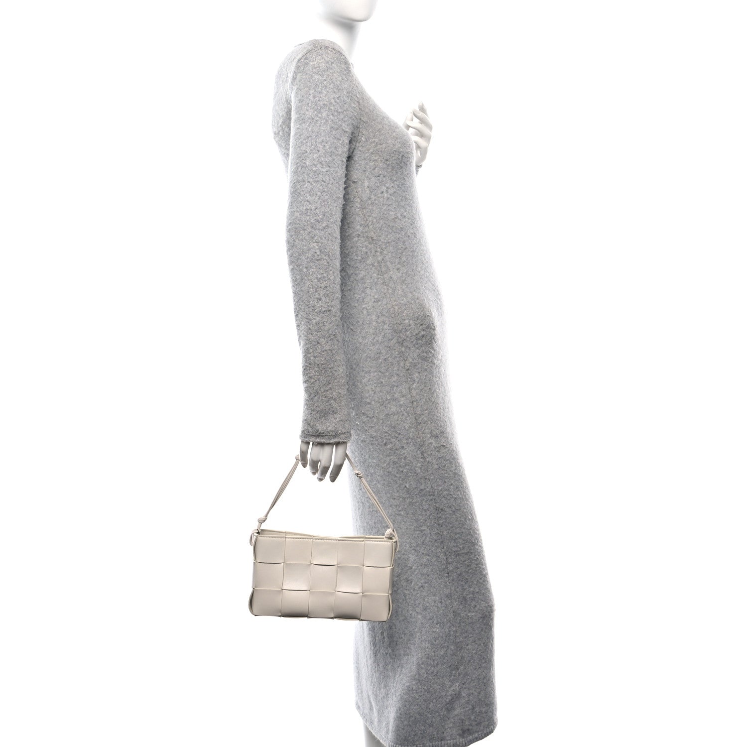 Bottega Veneta Calfskin Maxi Intrecciato Cassette Pouch On Strap Chalk 2 of 9