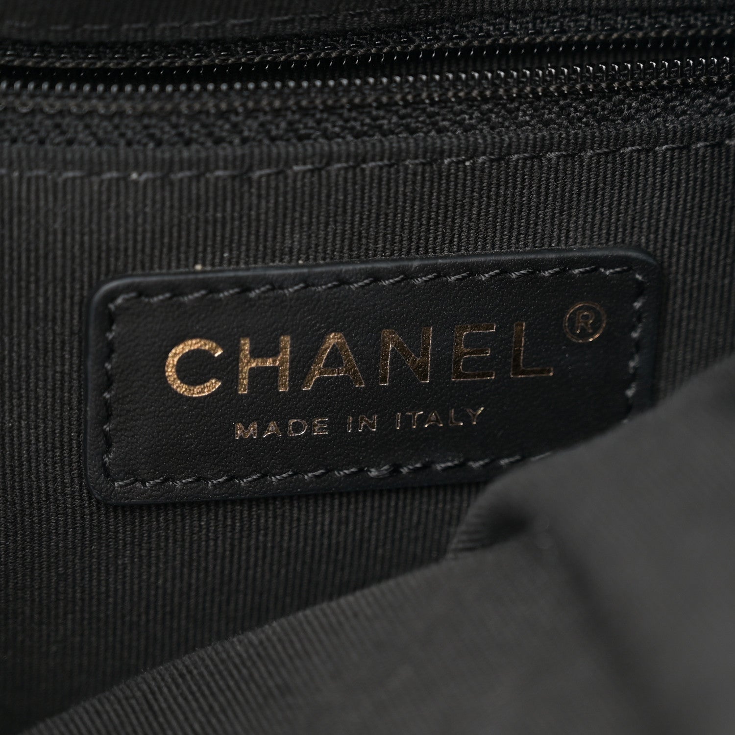 Chanel Caviar Quilted Daylight Hobo Black 6 of 11