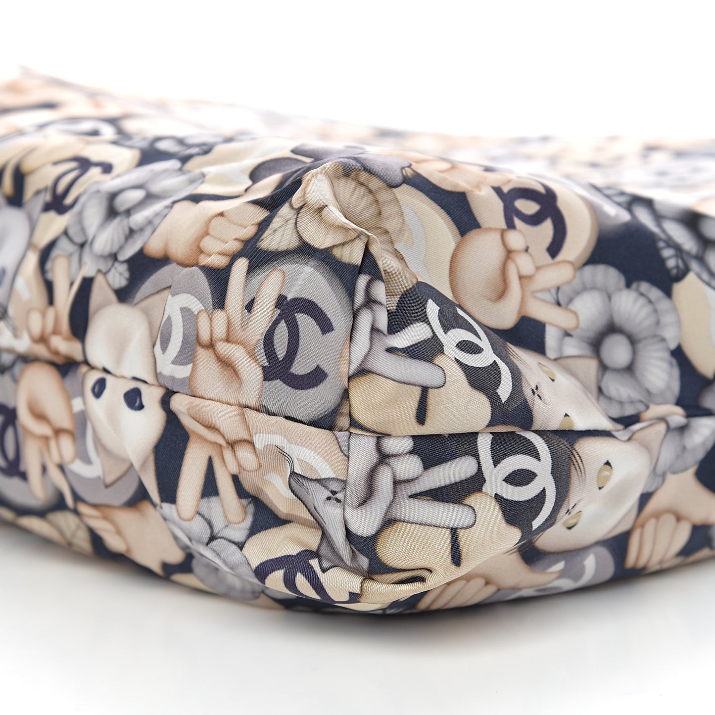 Nylon Cat Emoticon Tote Navy Gold