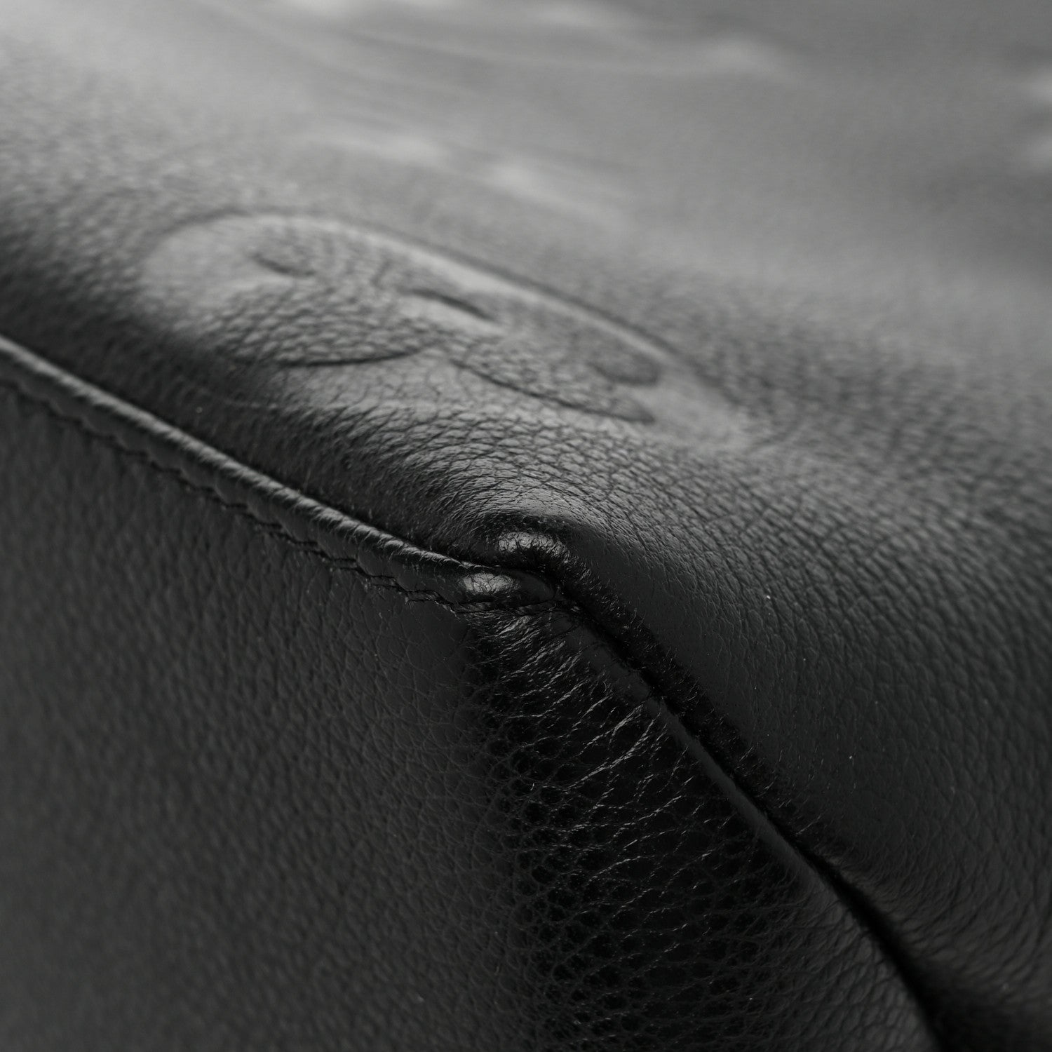 Louis Vuitton Empreinte Monogram Giant Grand Palais Black 14 of 15