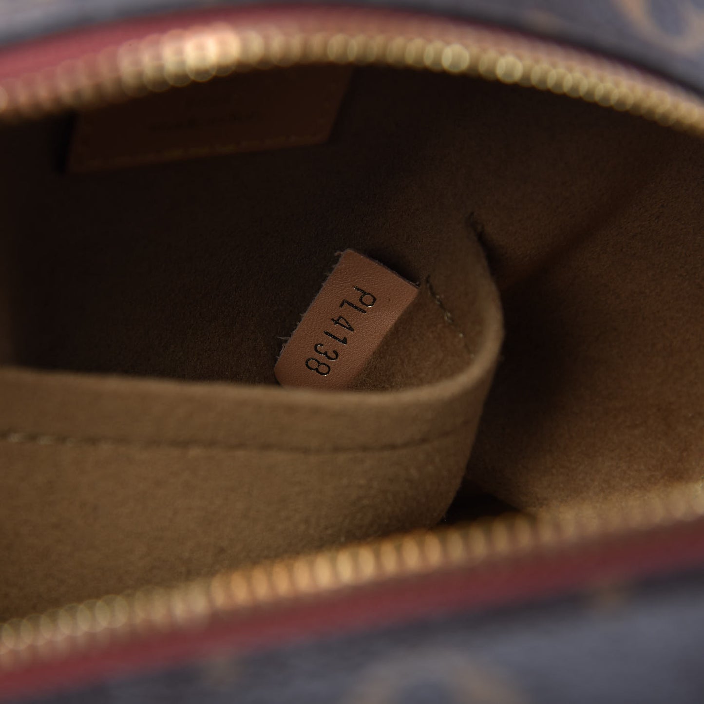 Monogram Boite Chapeau Souple