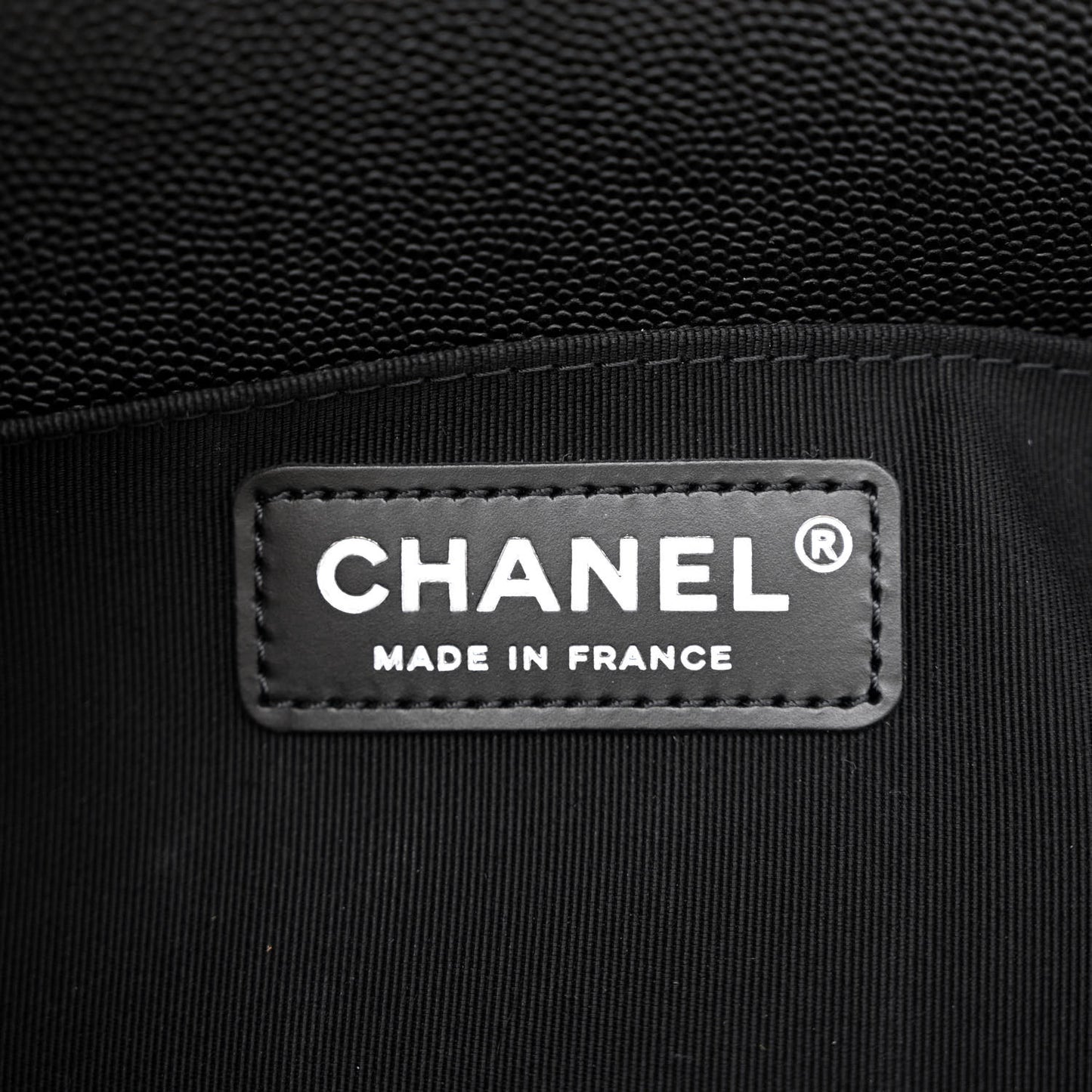 Caviar Quilted Medium Boy Flap Black