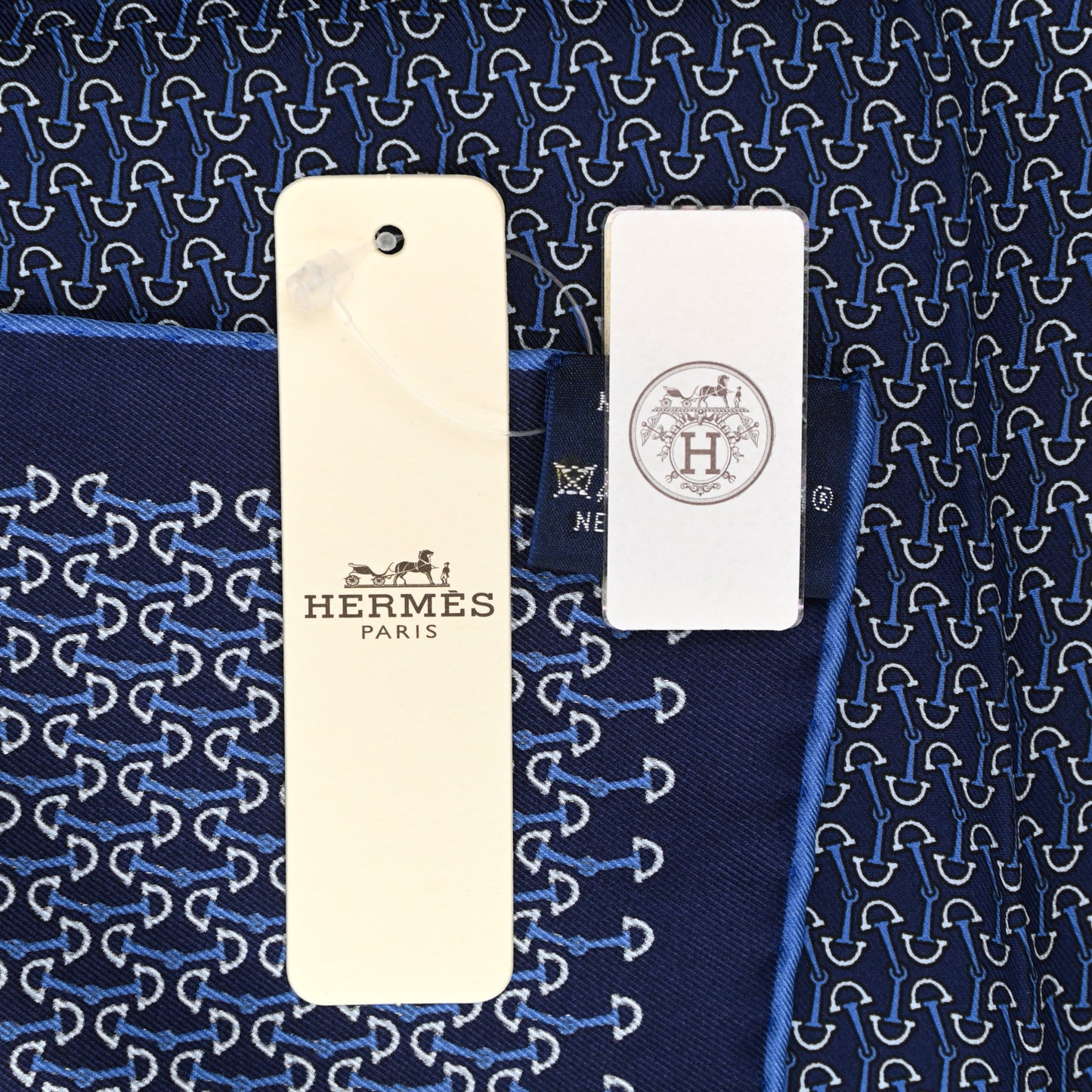 Silk Mors Smile Pocket Square Scarf Marine Bleu Moyen Ciel