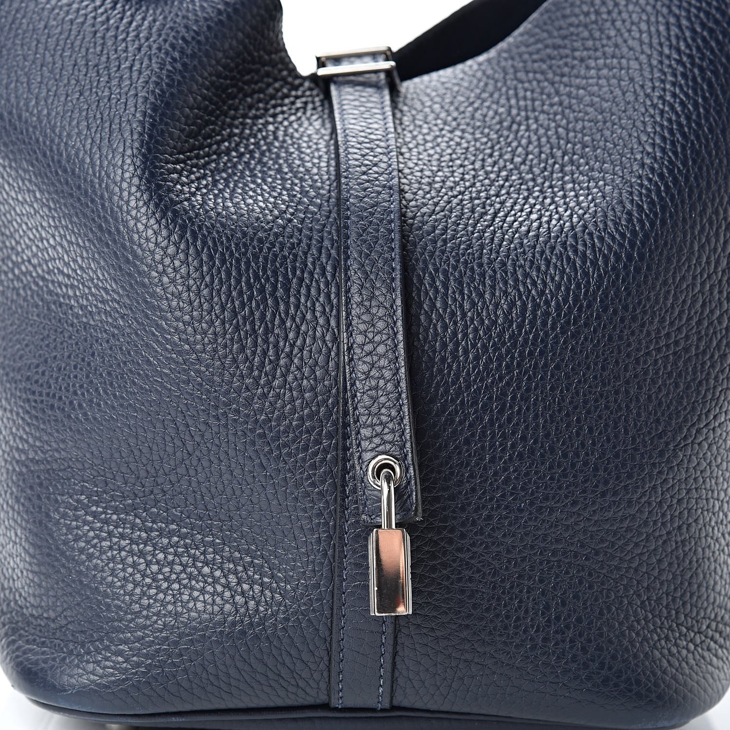 Hermes Taurillon Clemence Swift Eclat Picotin Lock 22 MM Bleu Nuit Bleu Electrique 8 of 12