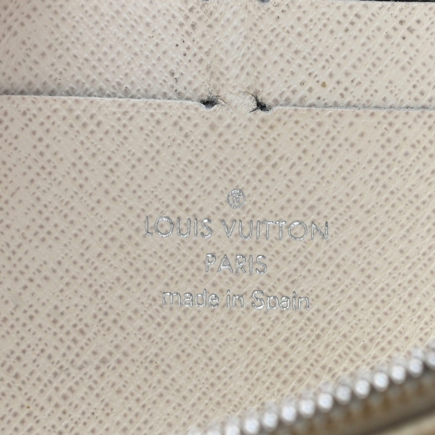 Epi Zippy Wallet Ivory