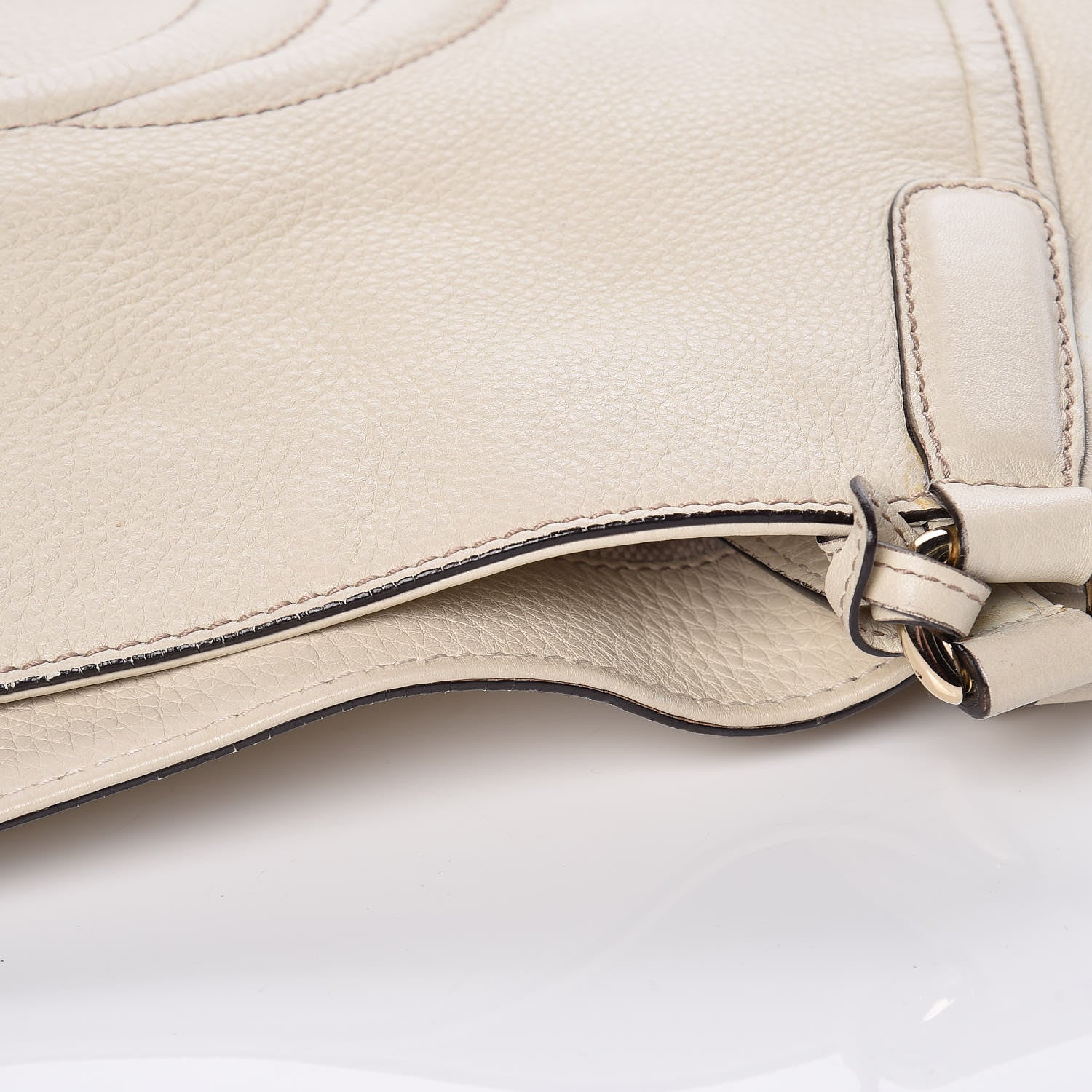 Gucci Pebbled Calfskin Medium Soho Shoulder Bag Off White 18 of 18