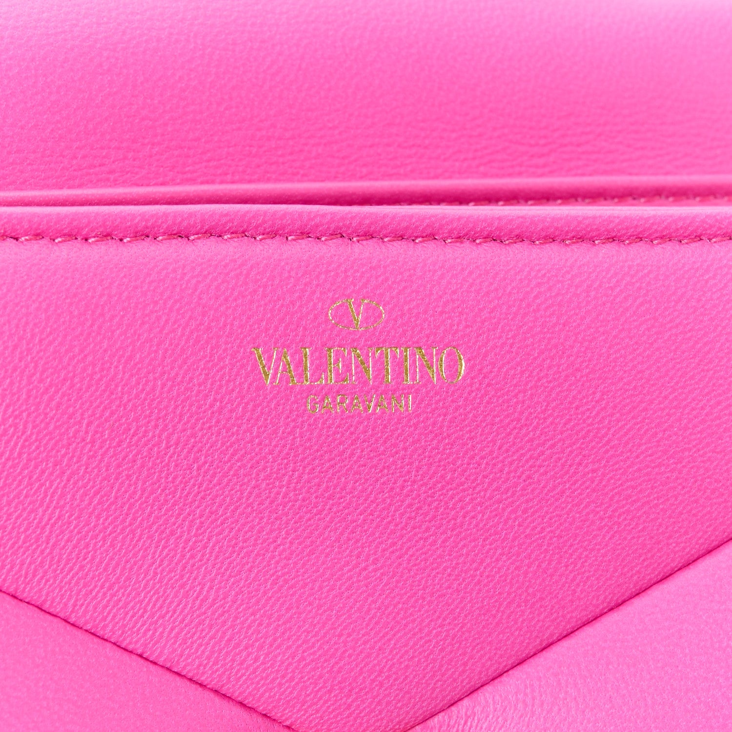 Valentino Garavani Nappa One Stud Chain Clutch Pink PP 6 of 9