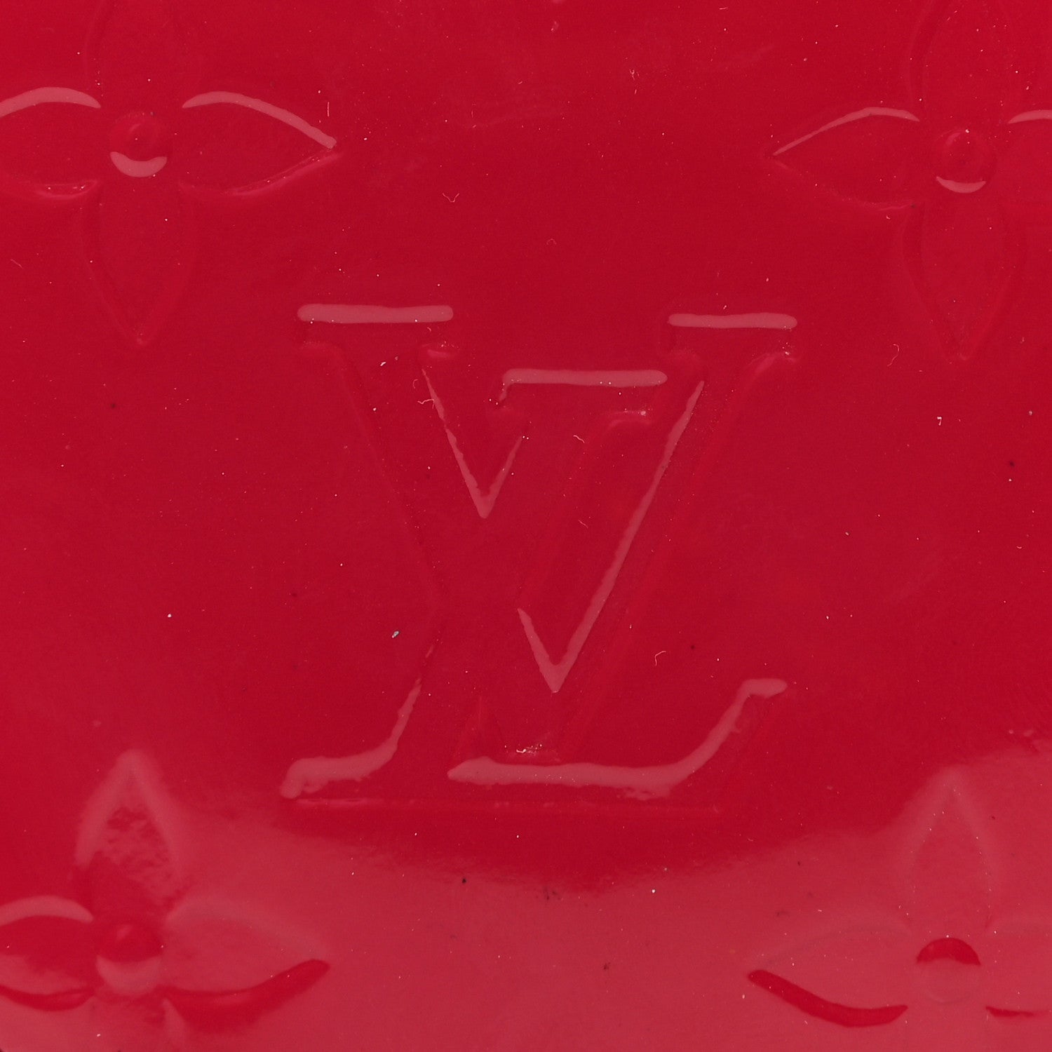 Louis Vuitton Vernis Heart Coin Purse Rose Indien 7 of 14