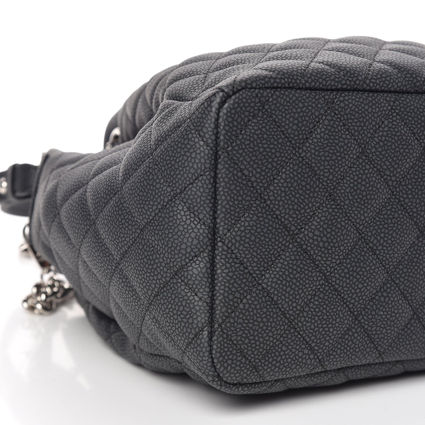 Caviar Flat Quilted CC Chain Bucket Drawstring Bag Black