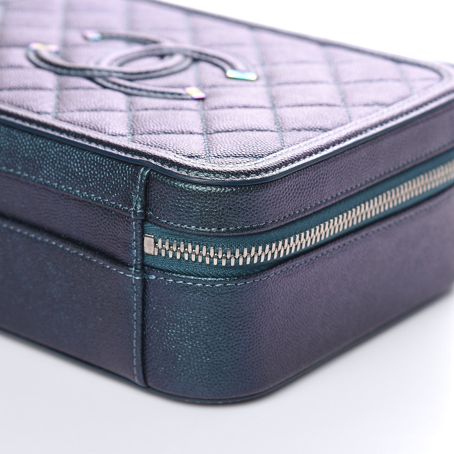 Iridescent Caviar Quilted Medium CC Filigree Vanity Case Dark Turquoise