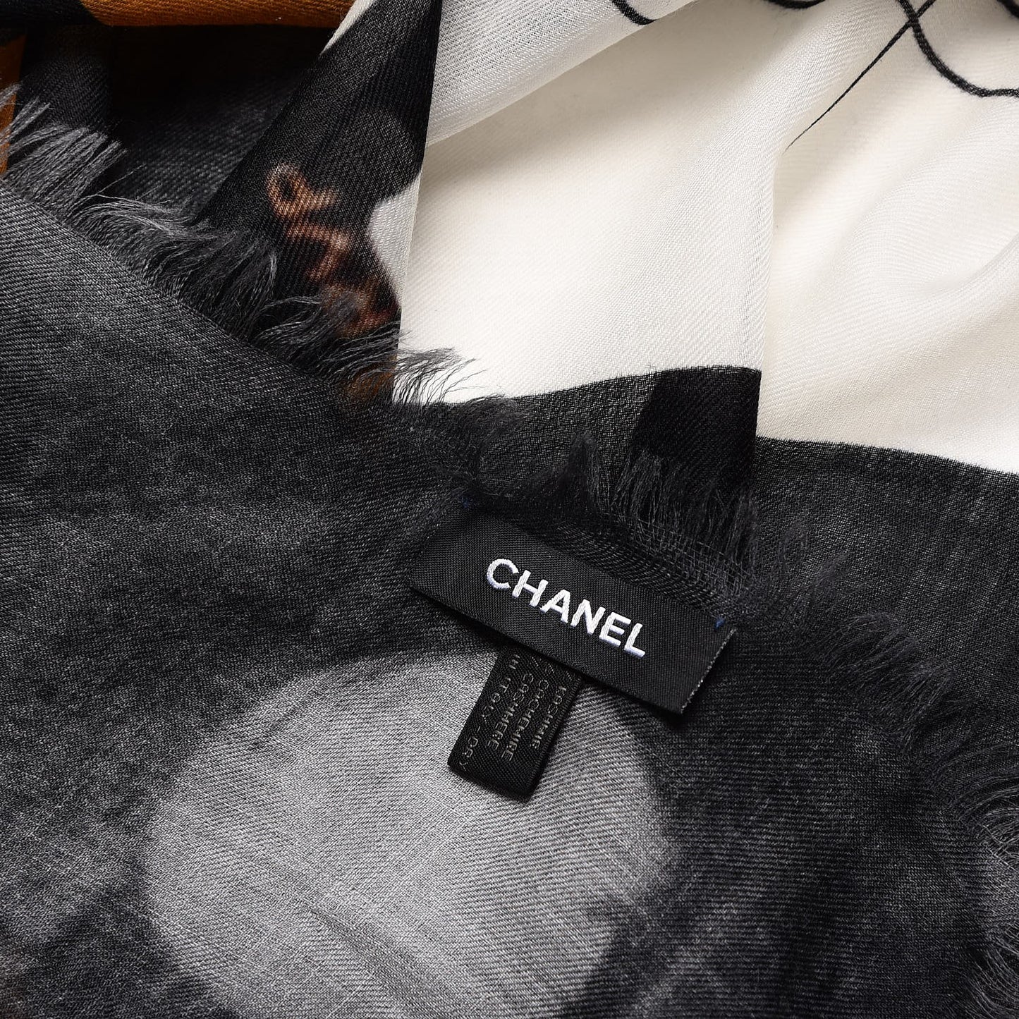 Cashmere CC Scarf Black White