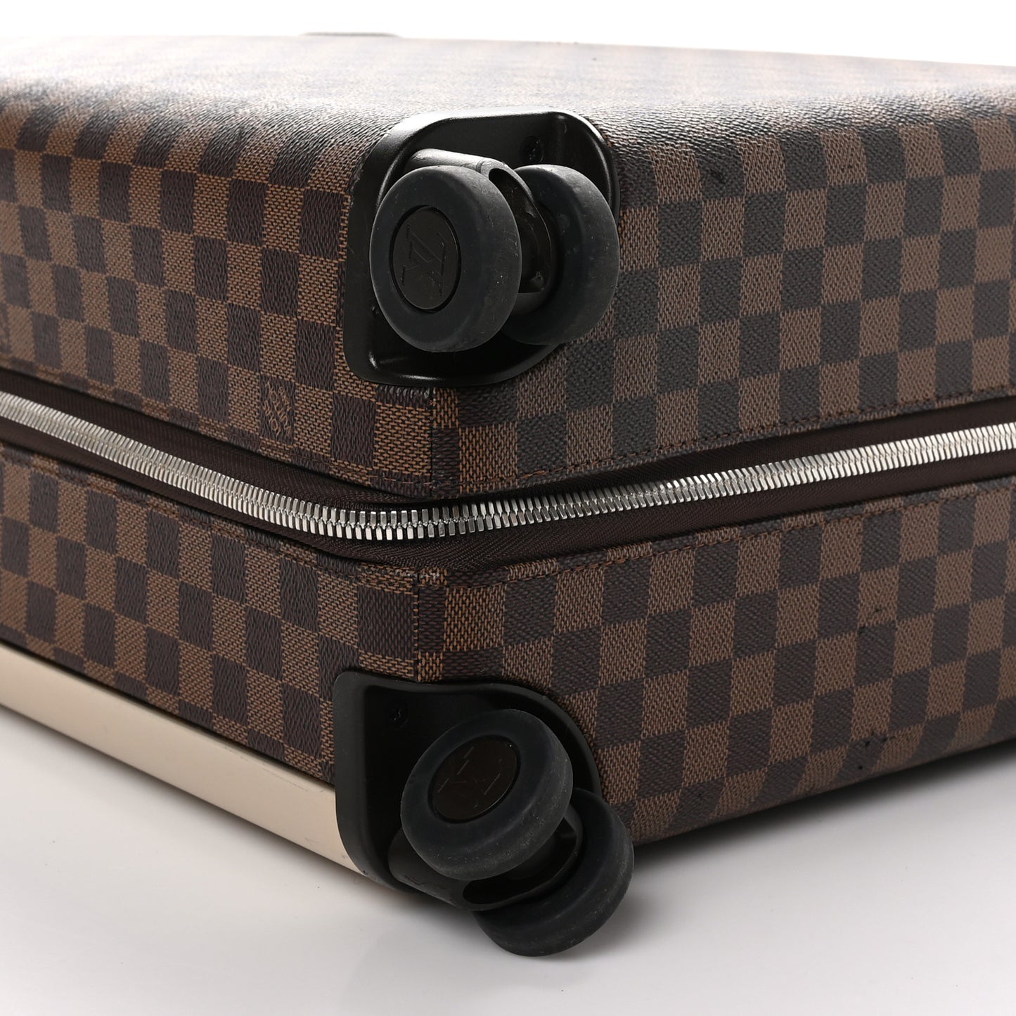 Damier Ebene Horizon 55