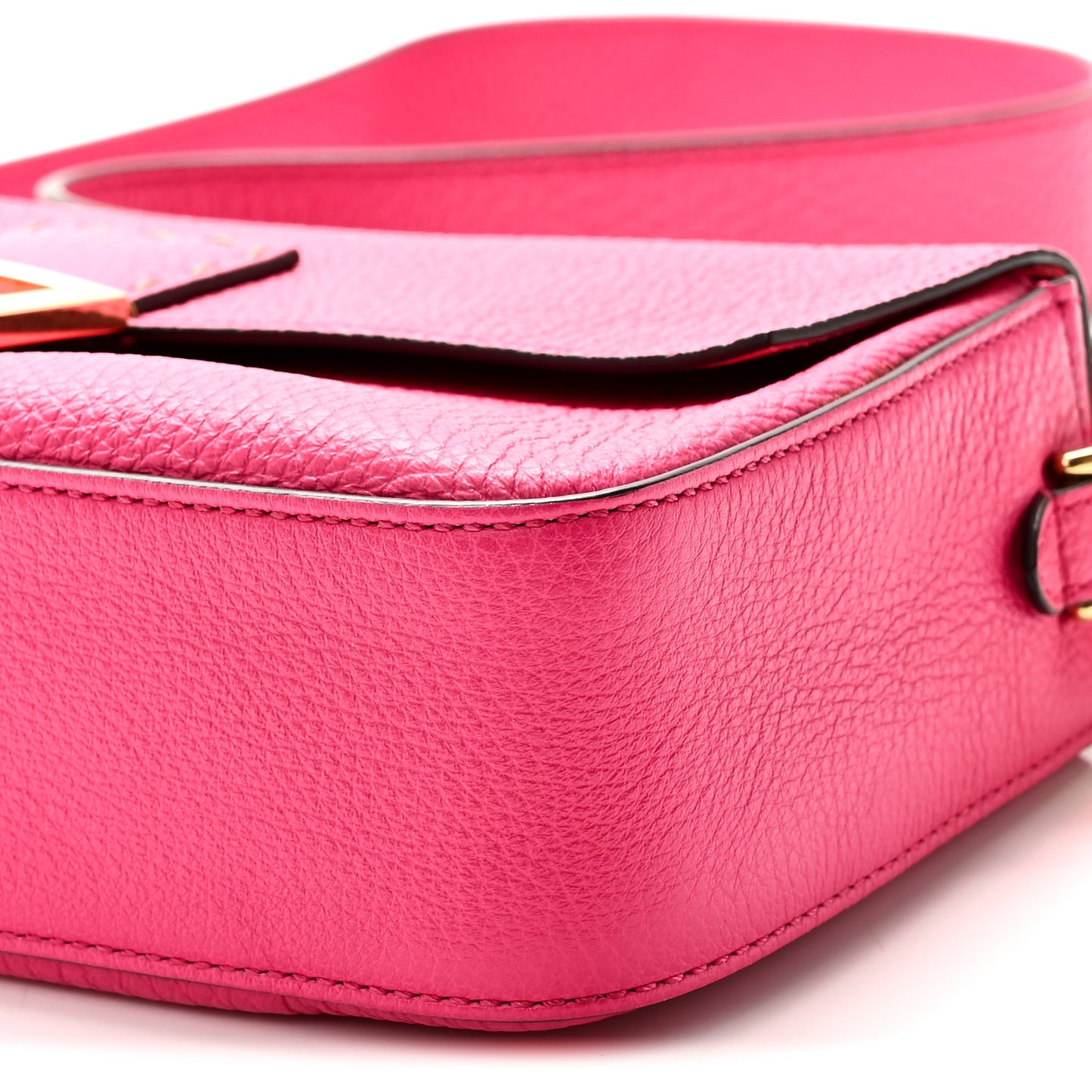 Cuoio Romano Selleria Baguette Fuxia