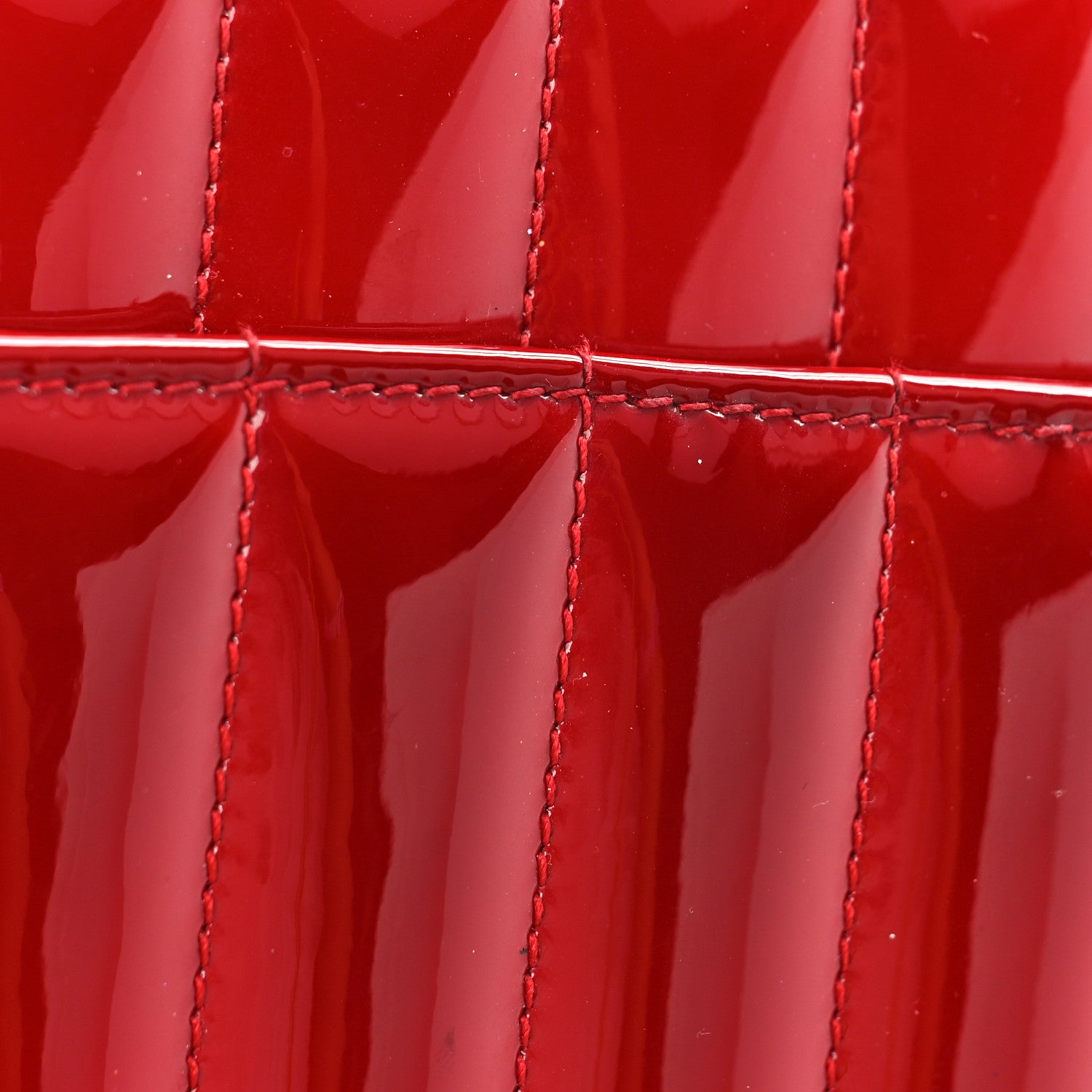 Saint Laurent Patent Matelasse Monogram Large Vicky Chain Bag Rouge Eros 12 of 12