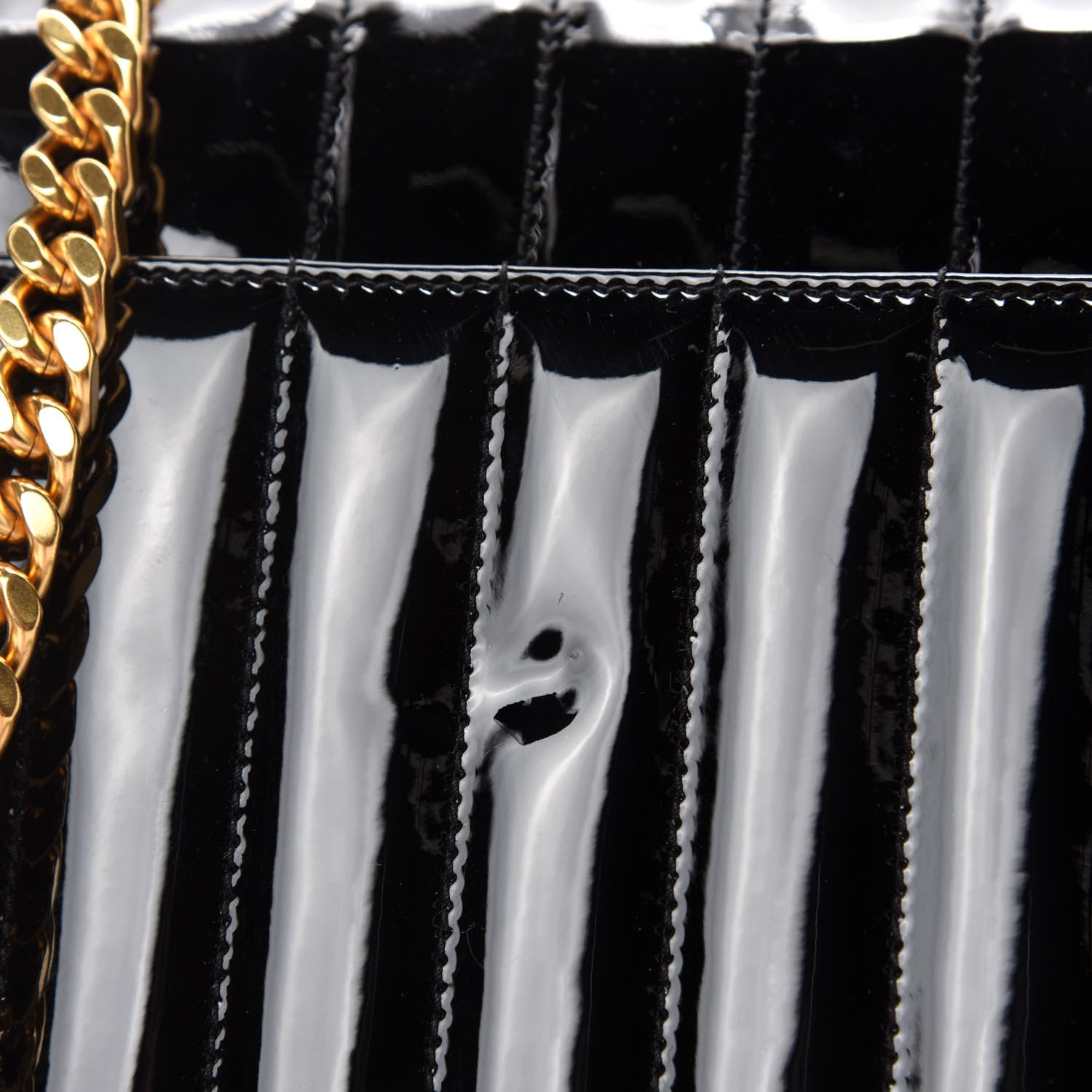 Saint Laurent Patent Matelasse Monogram Large Vicky Chain Bag Black 8 of 10