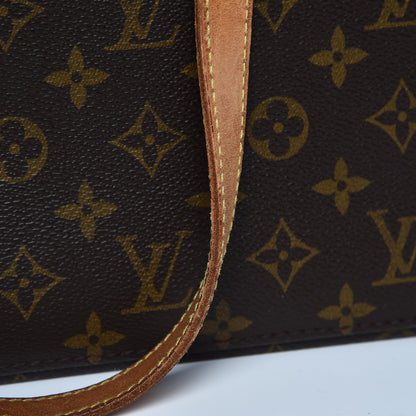 Louis Vuitton Monogram Luco 20 of 20