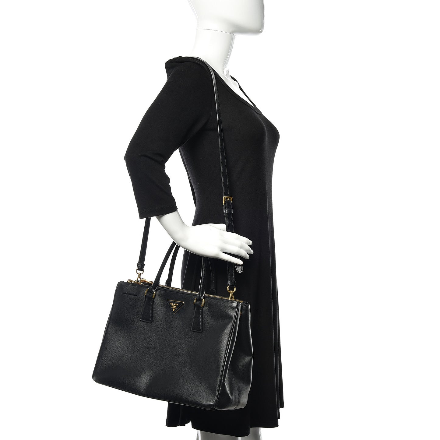Saffiano Medium Galleria Double Zip Tote Black
