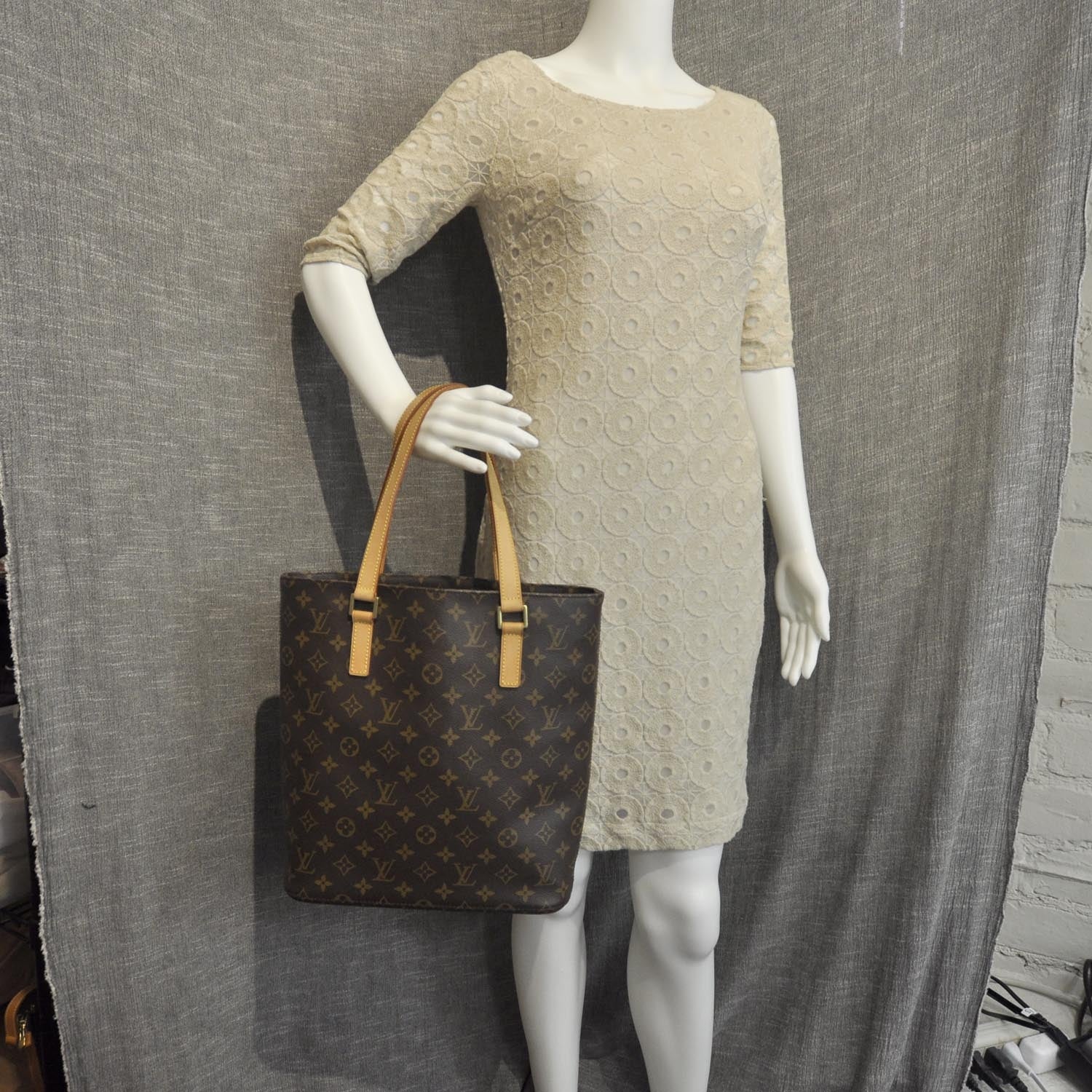 Louis Vuitton Monogram Vavin GM 2 of 8