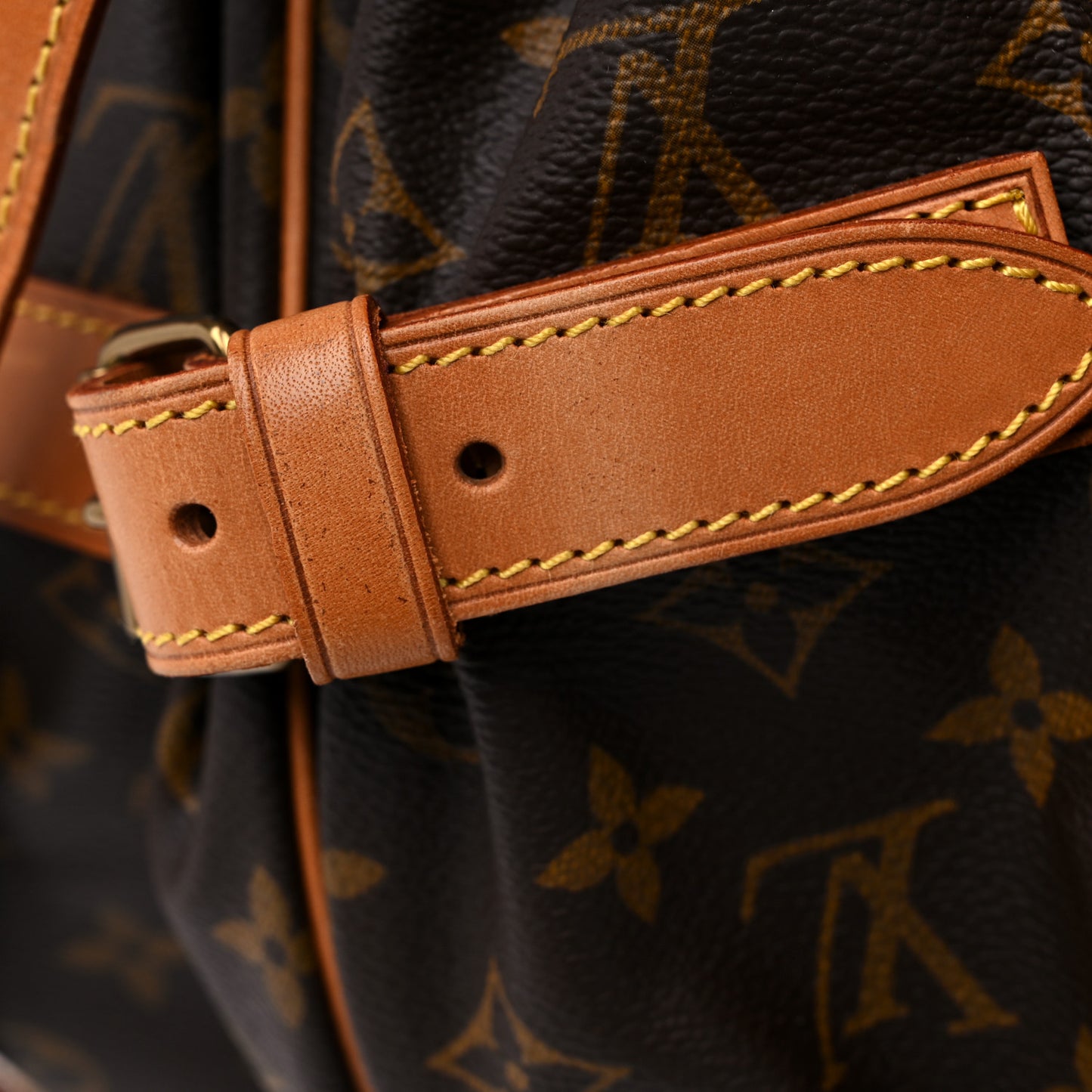 Monogram Saumur 43