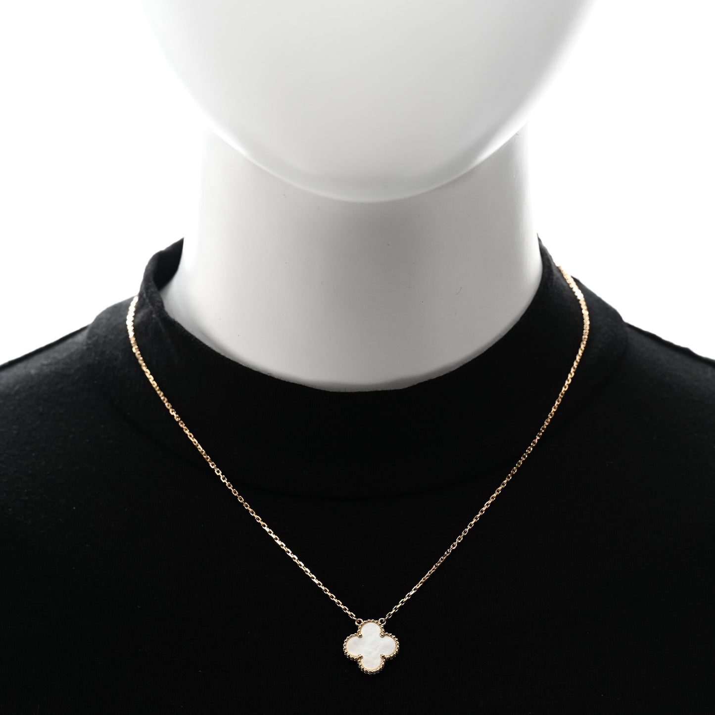 18K Yellow Gold Mother of Pearl Vintage Alhambra Pendant Necklace