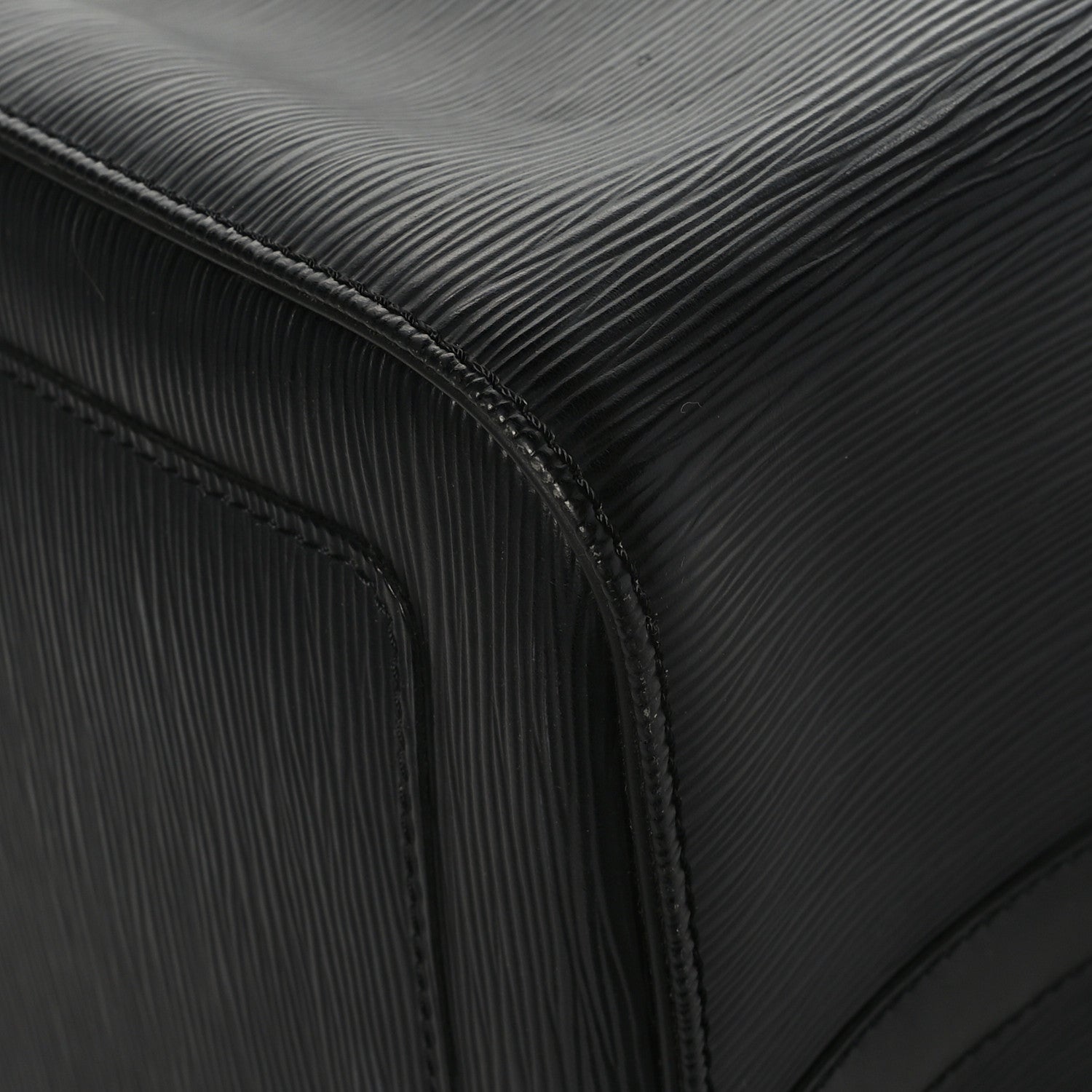 Louis Vuitton Epi Keepall 50 Black 8 of 11