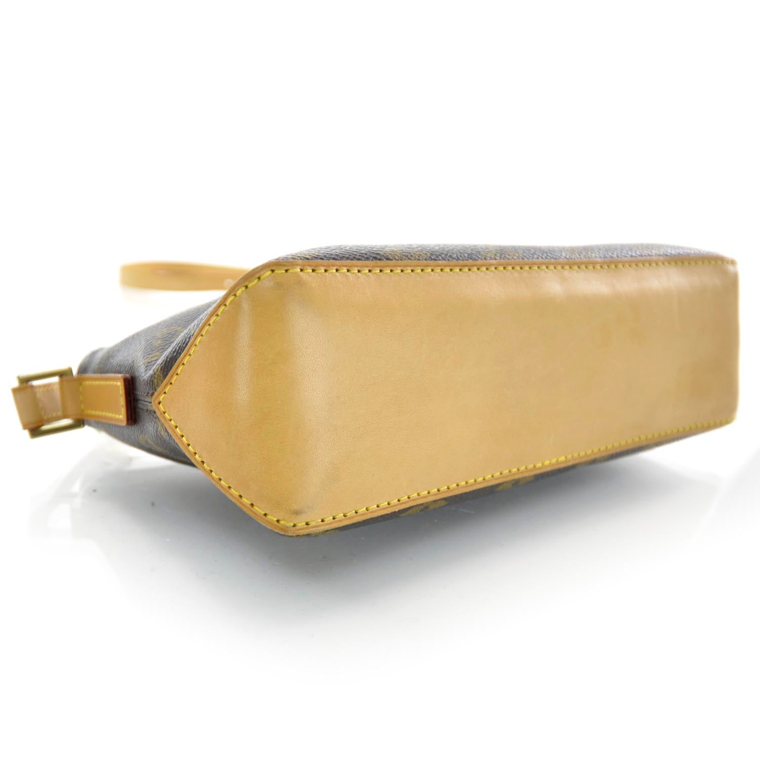 Louis Vuitton Monogram Trotteur 4 of 7
