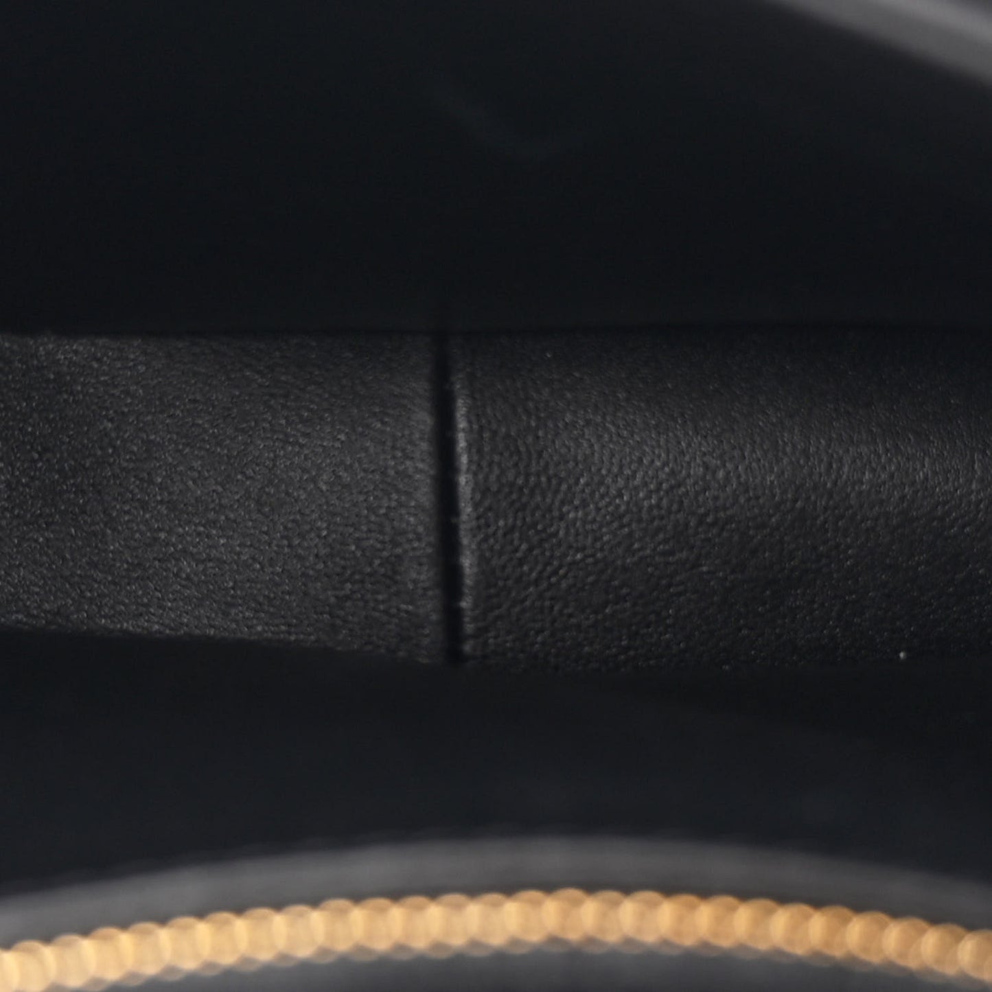 Shiny Calfskin Medium Triomphe Black