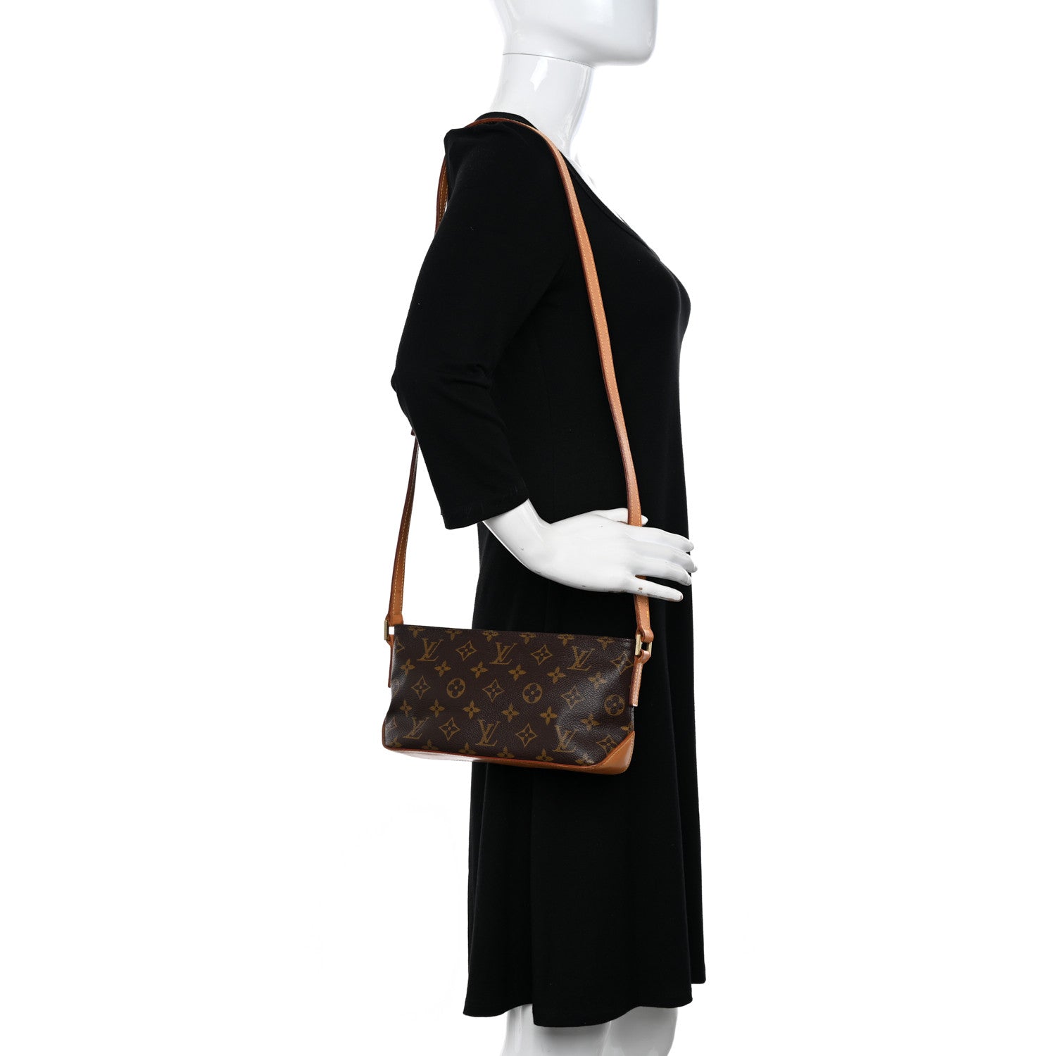 Louis Vuitton Monogram Trotteur 2 of 9