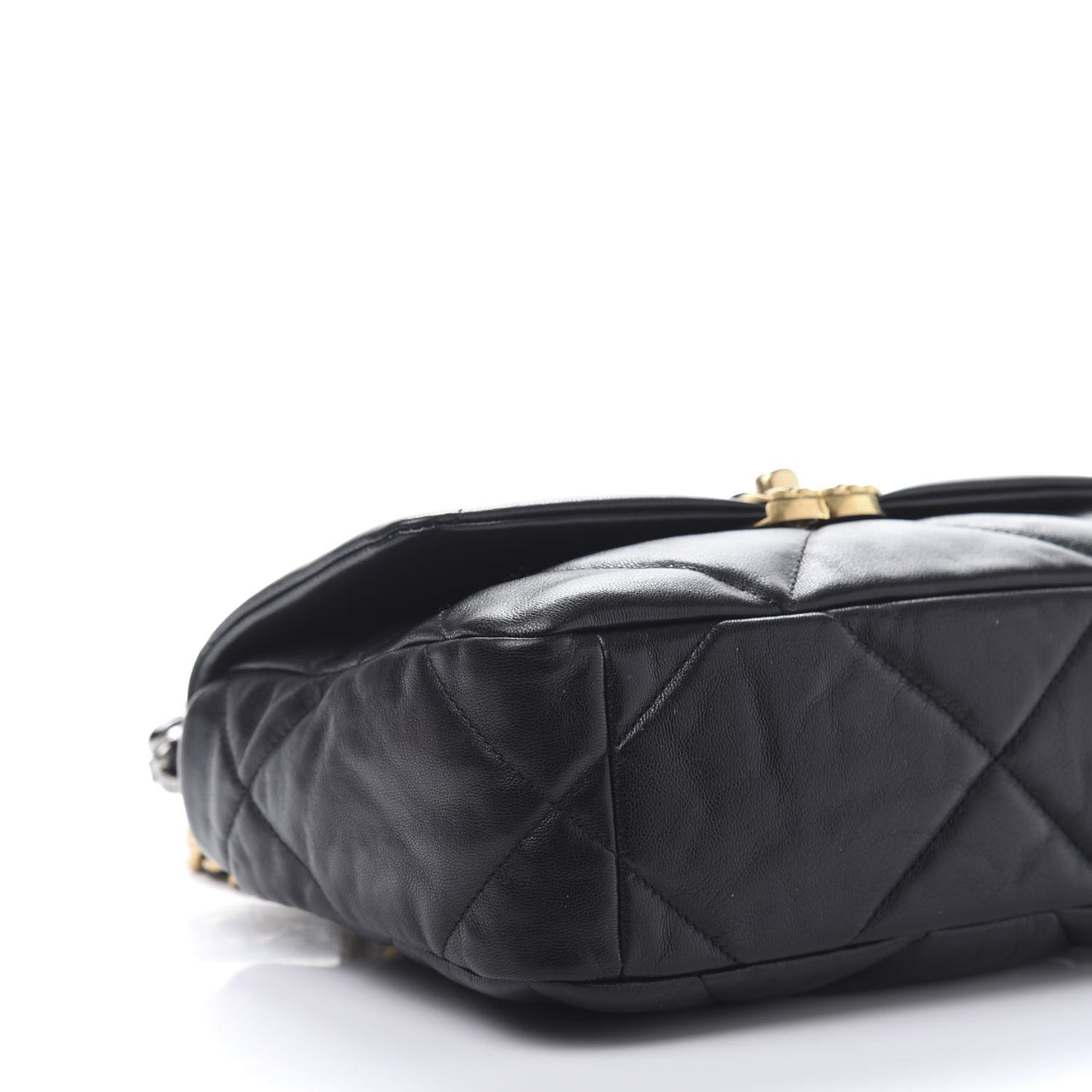 Goatskin Quilted Medium 19 Flap Black