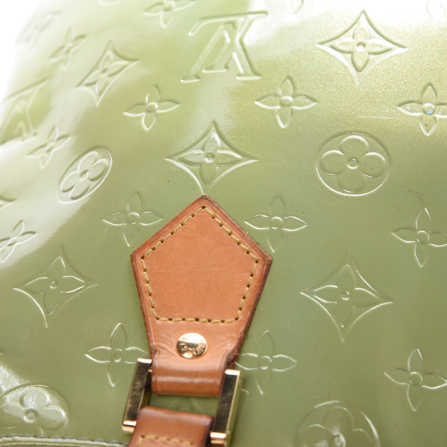 Louis Vuitton Vernis Houston 32 of 34