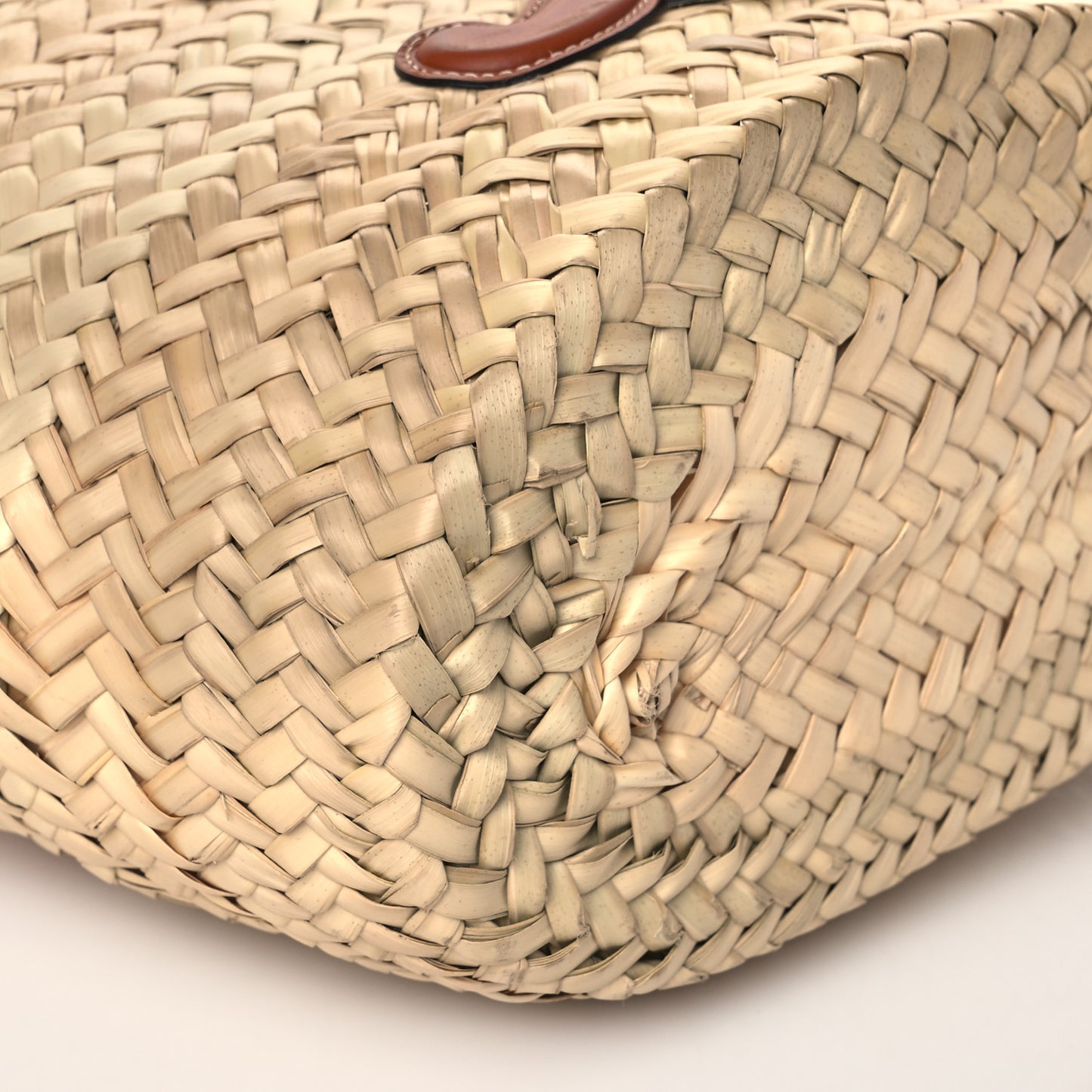 Raffia Calfskin Triomphe Teen Panier Tan