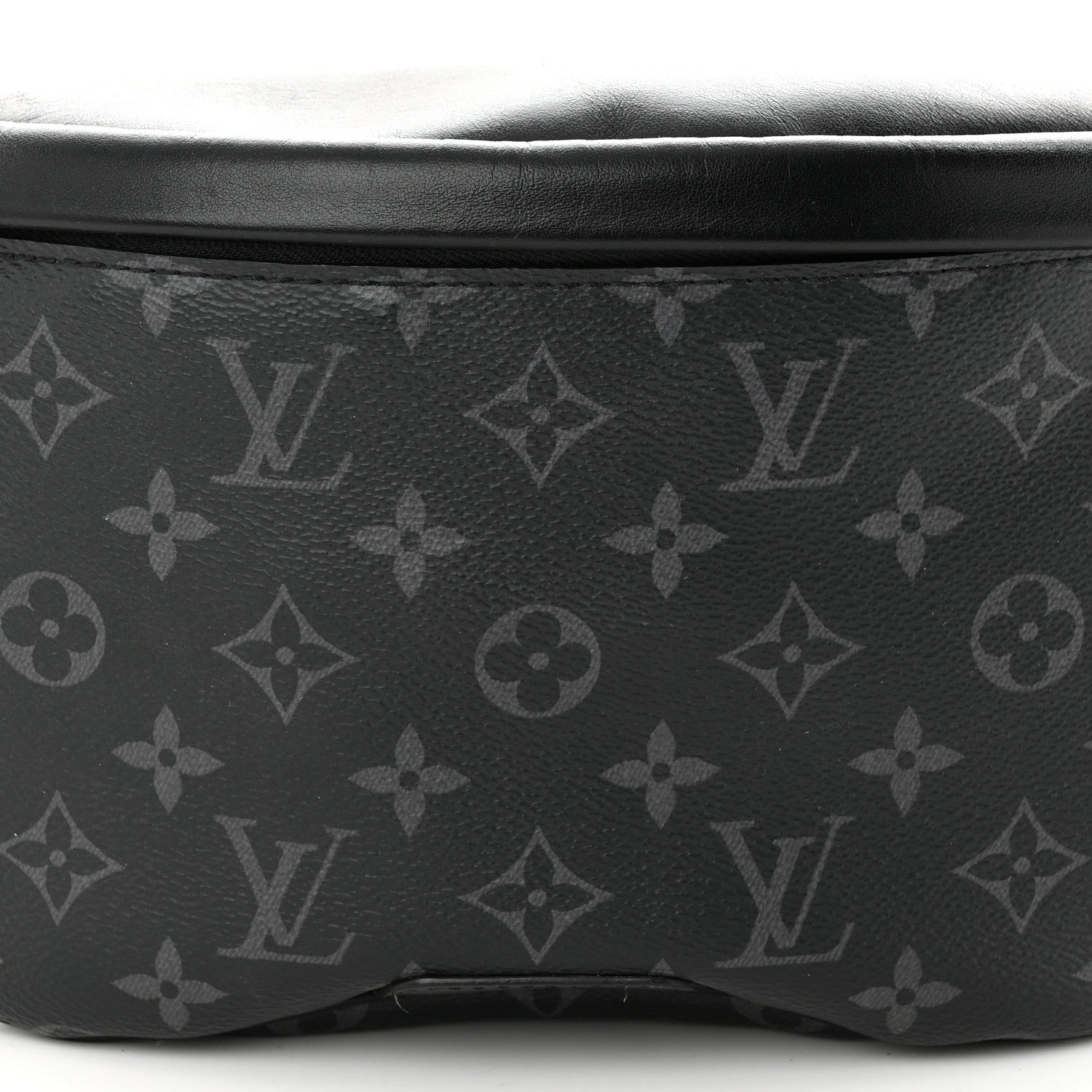 Louis Vuitton Monogram Eclipse Discovery Bumbag 8 of 10