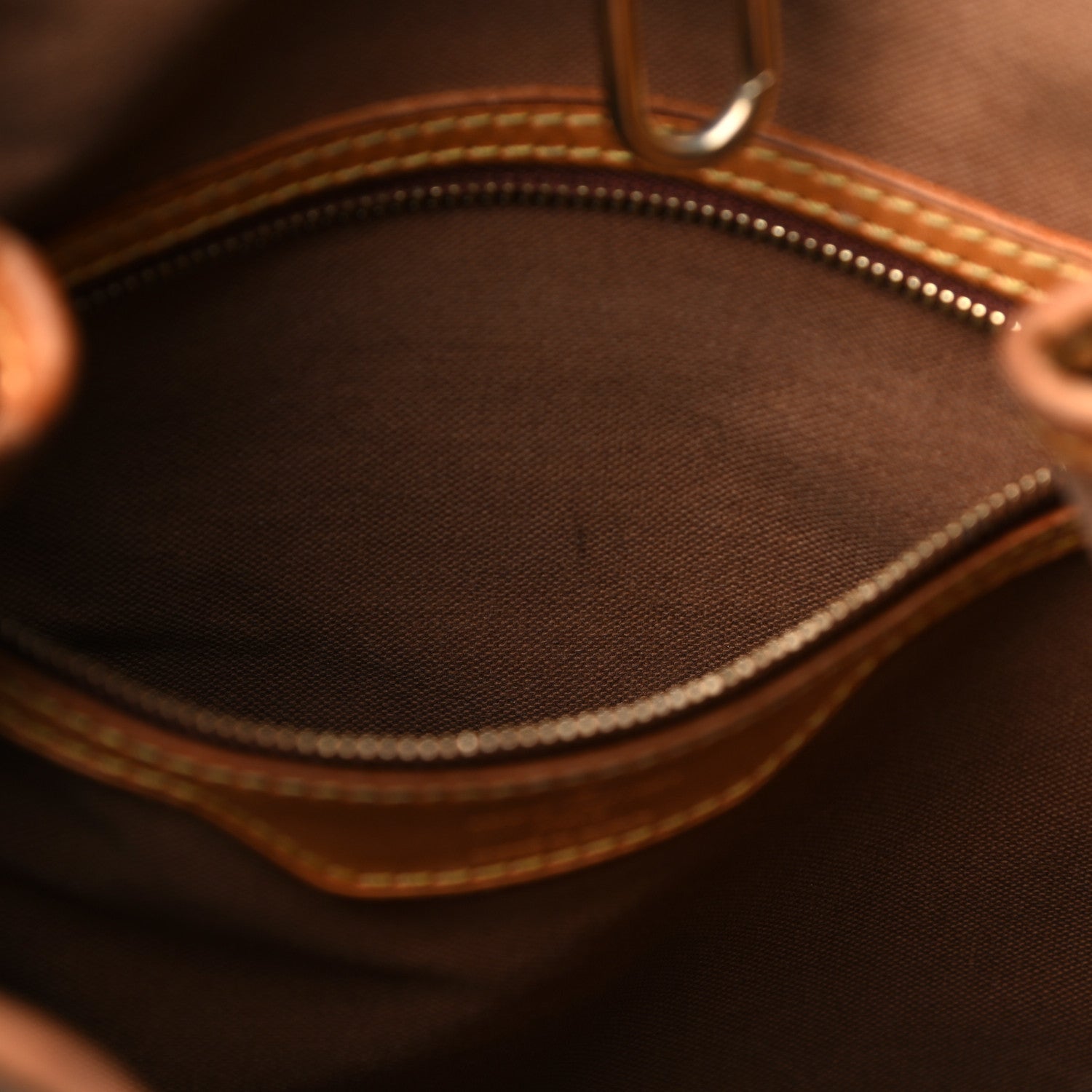 Louis Vuitton Monogram Batignolles Vertical 16 of 24