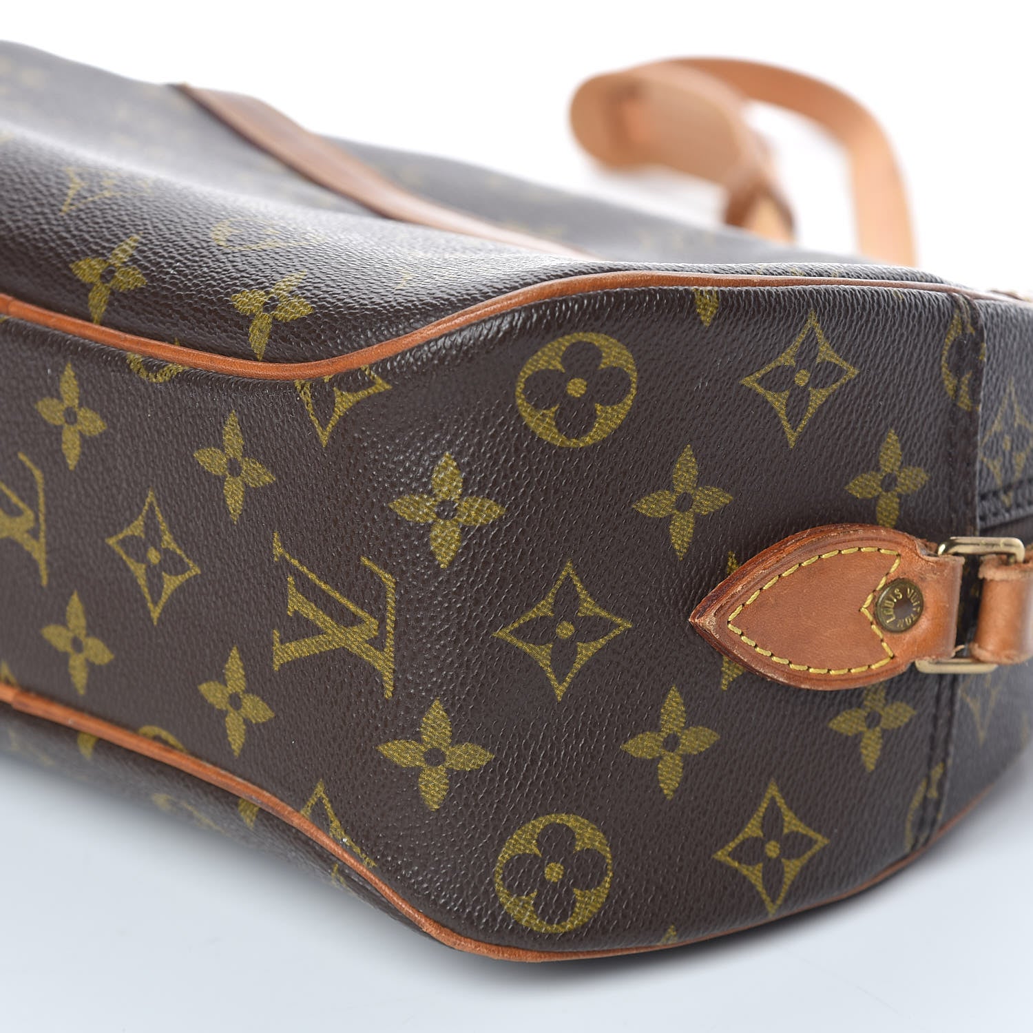 Louis Vuitton Monogram Blois 10 of 18