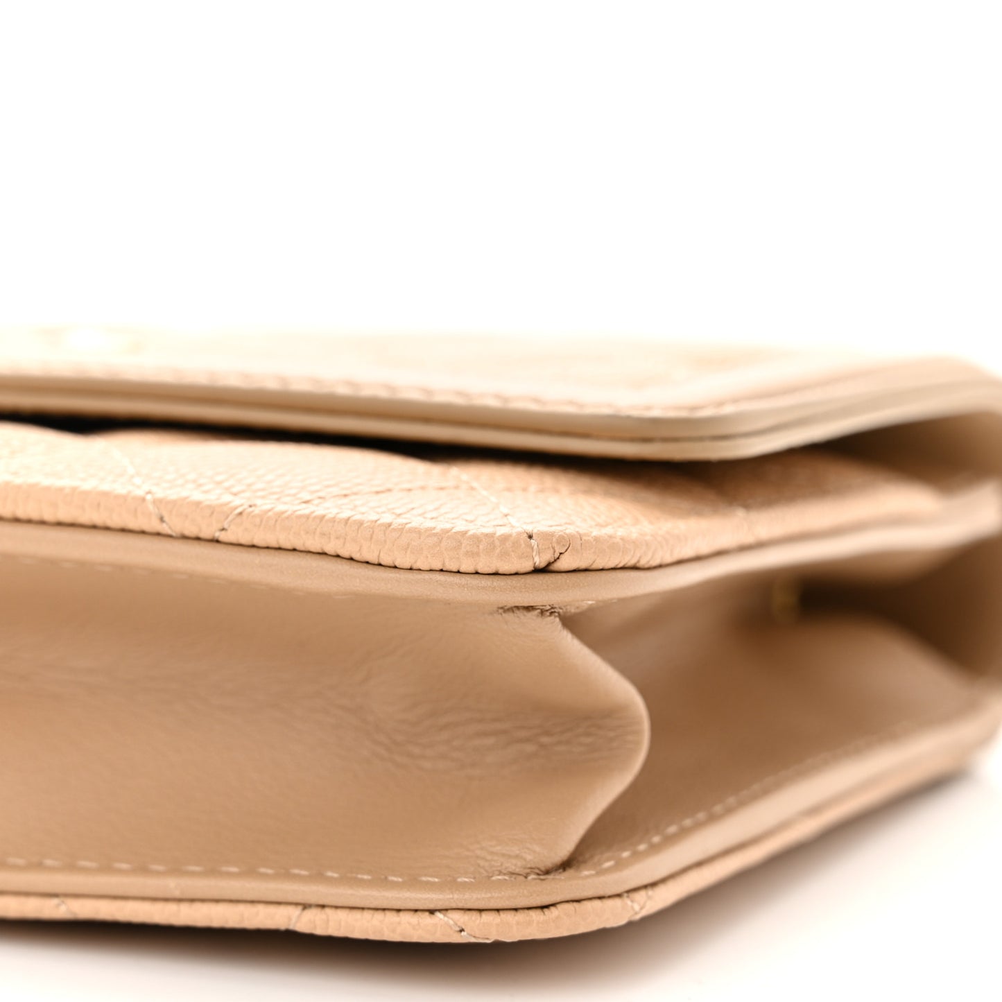 Caviar Quilted CC Filigree Wallet On Chain WOC Beige