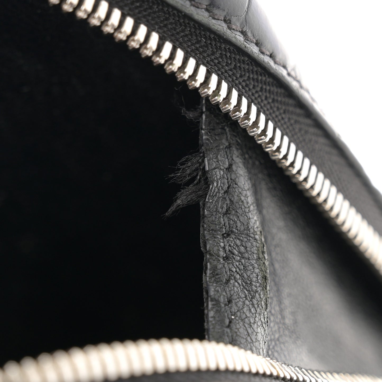 Shiny Calfskin Logo Crocodile Embossed Cash Phone Holder Bag Black White