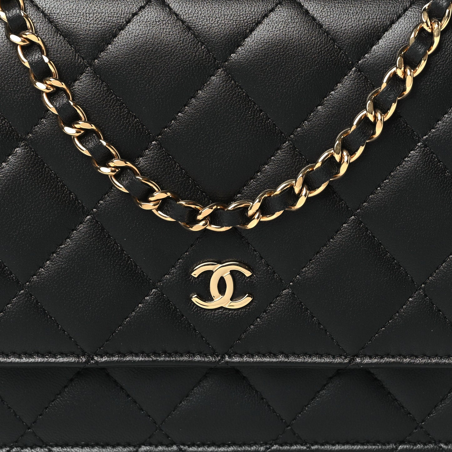 Lambskin Quilted Wallet On Chain WOC Black