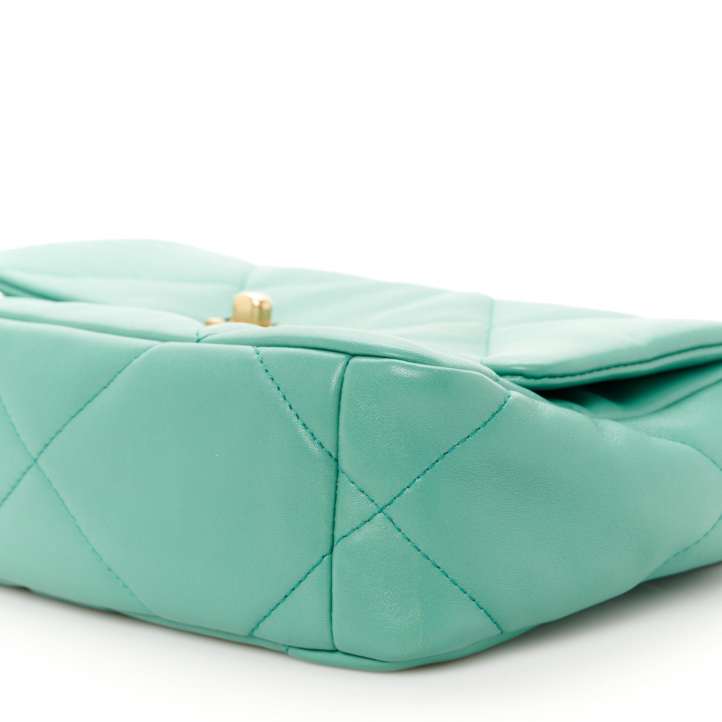 Lambskin Quilted Medium Chanel 19 Flap Green