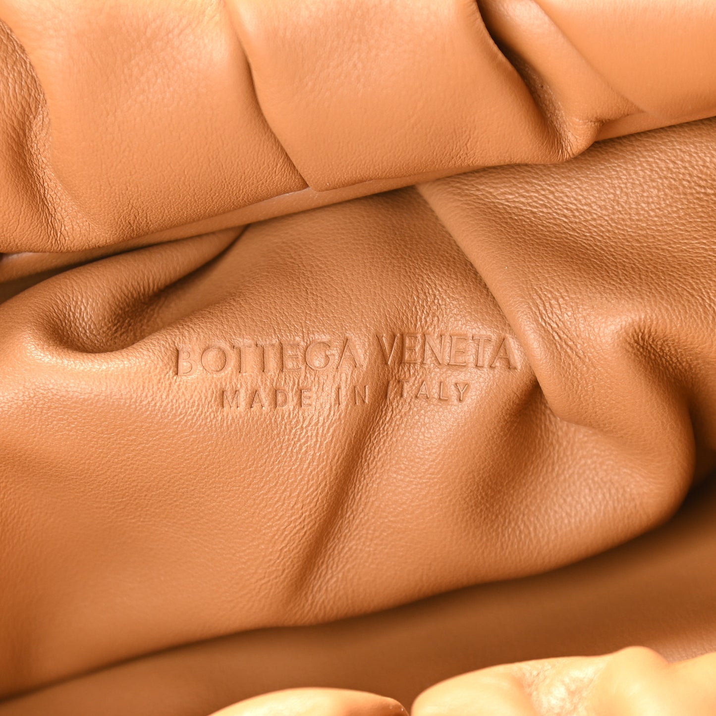 Smooth Butter Calfskin Large The Shoulder Pouch Cammello