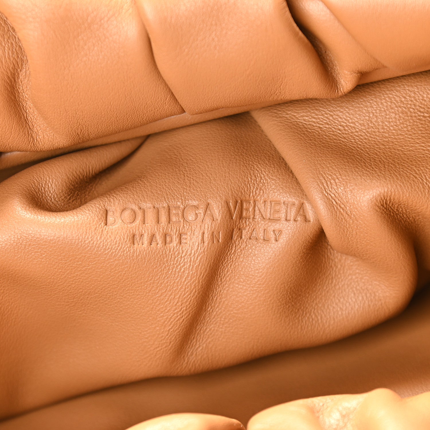 Bottega Veneta Smooth Butter Calfskin Large The Shoulder Pouch Cammello 6 of 10
